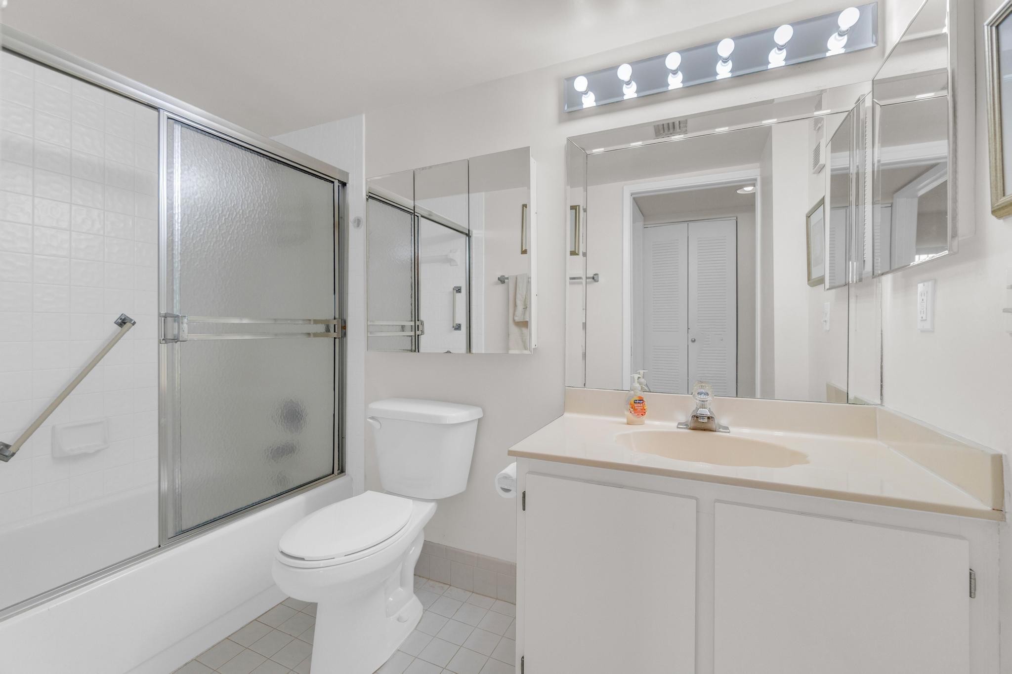 HUNTINGTON LAKES SEC THRE - Residential