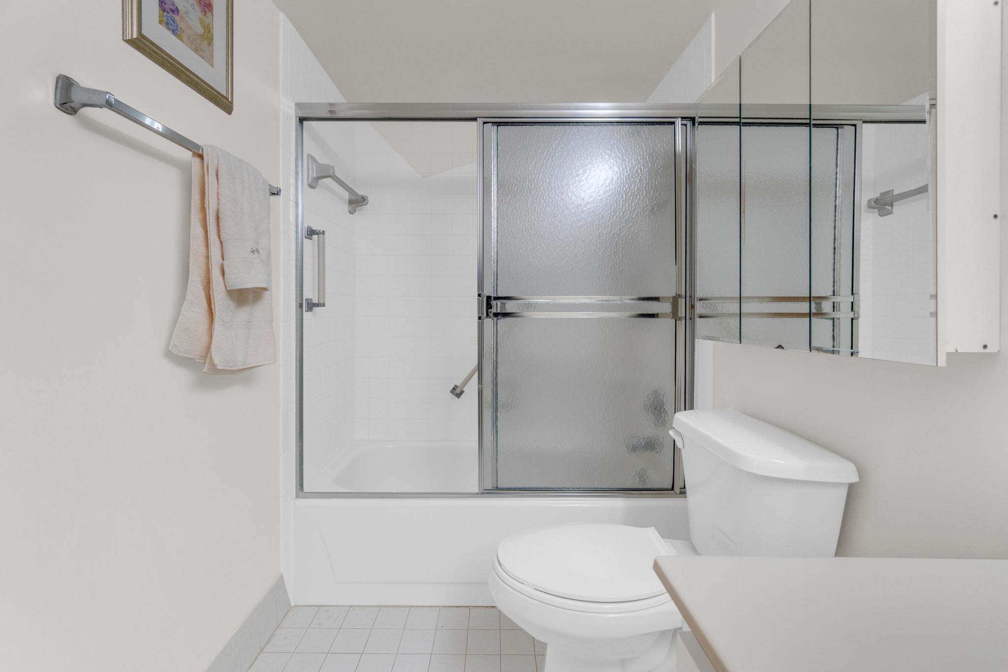 HUNTINGTON LAKES SEC THRE - Residential
