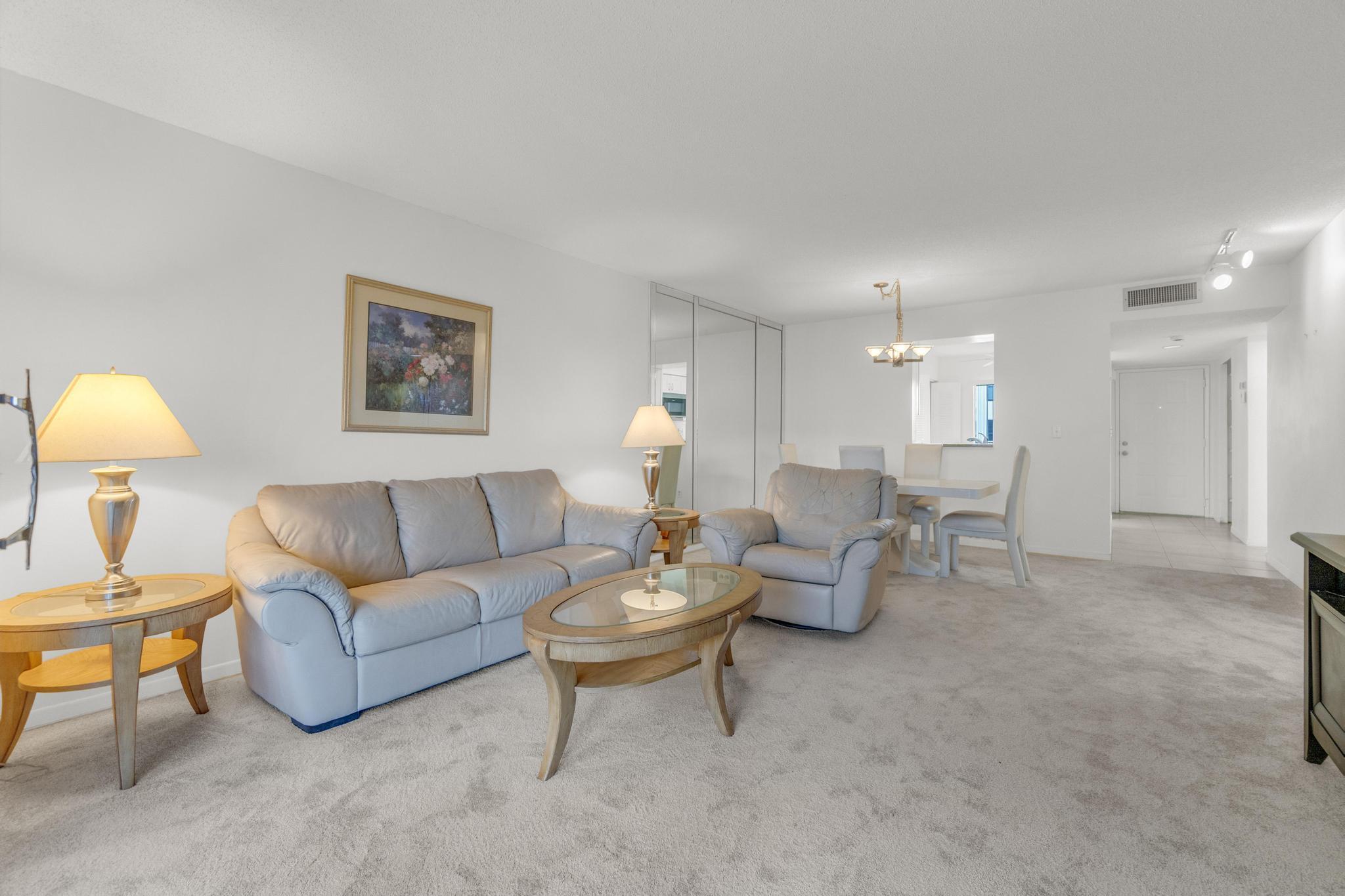 HUNTINGTON LAKES SEC THRE - Residential