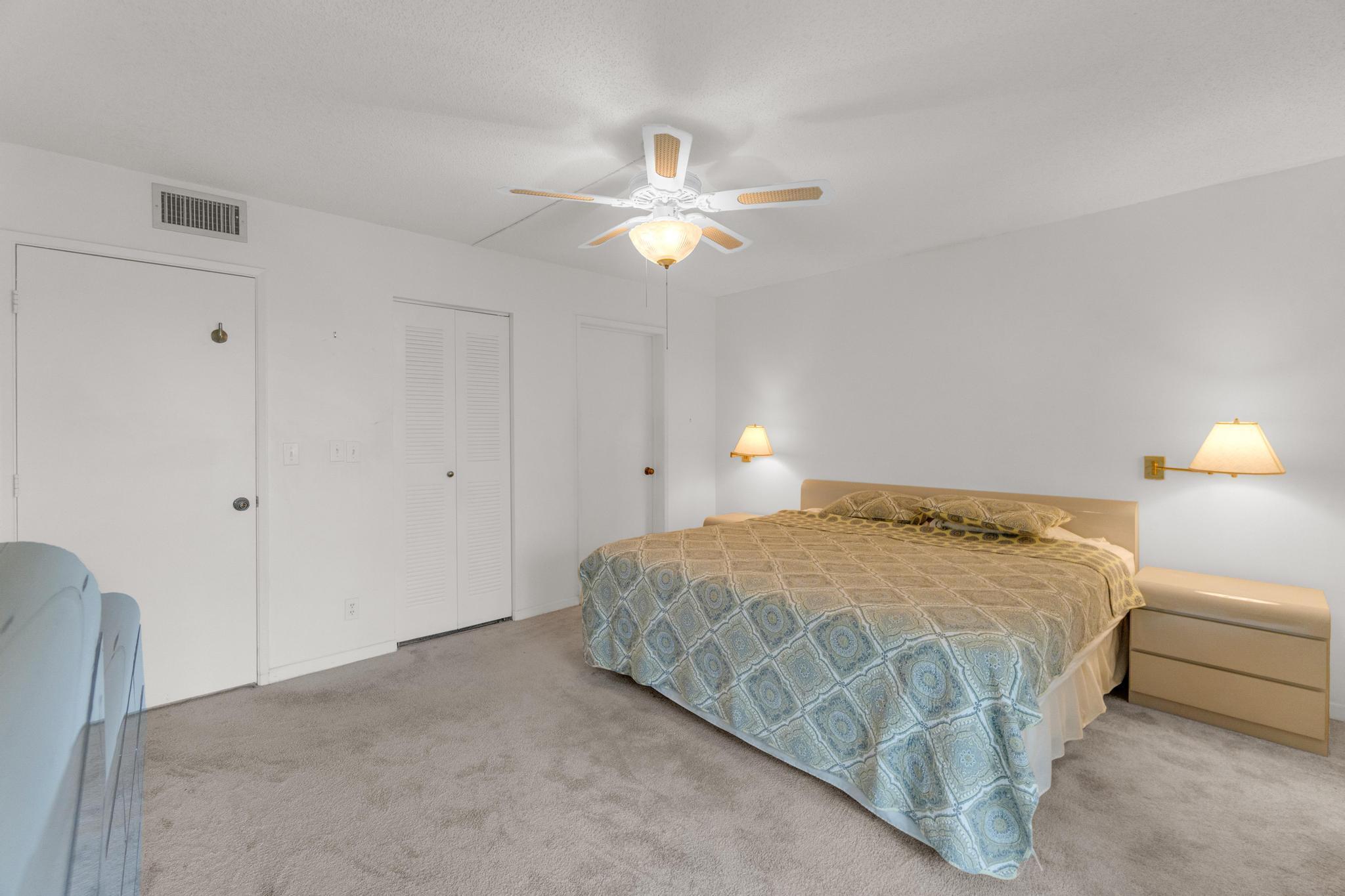 HUNTINGTON LAKES SEC THRE - Residential