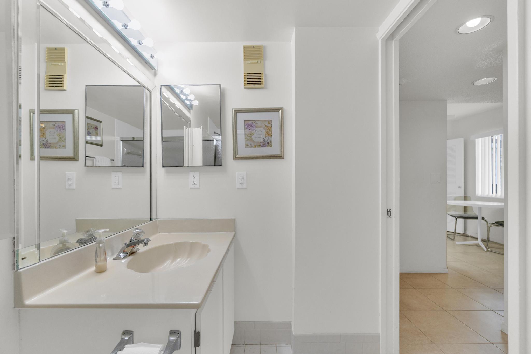 HUNTINGTON LAKES SEC THRE - Residential