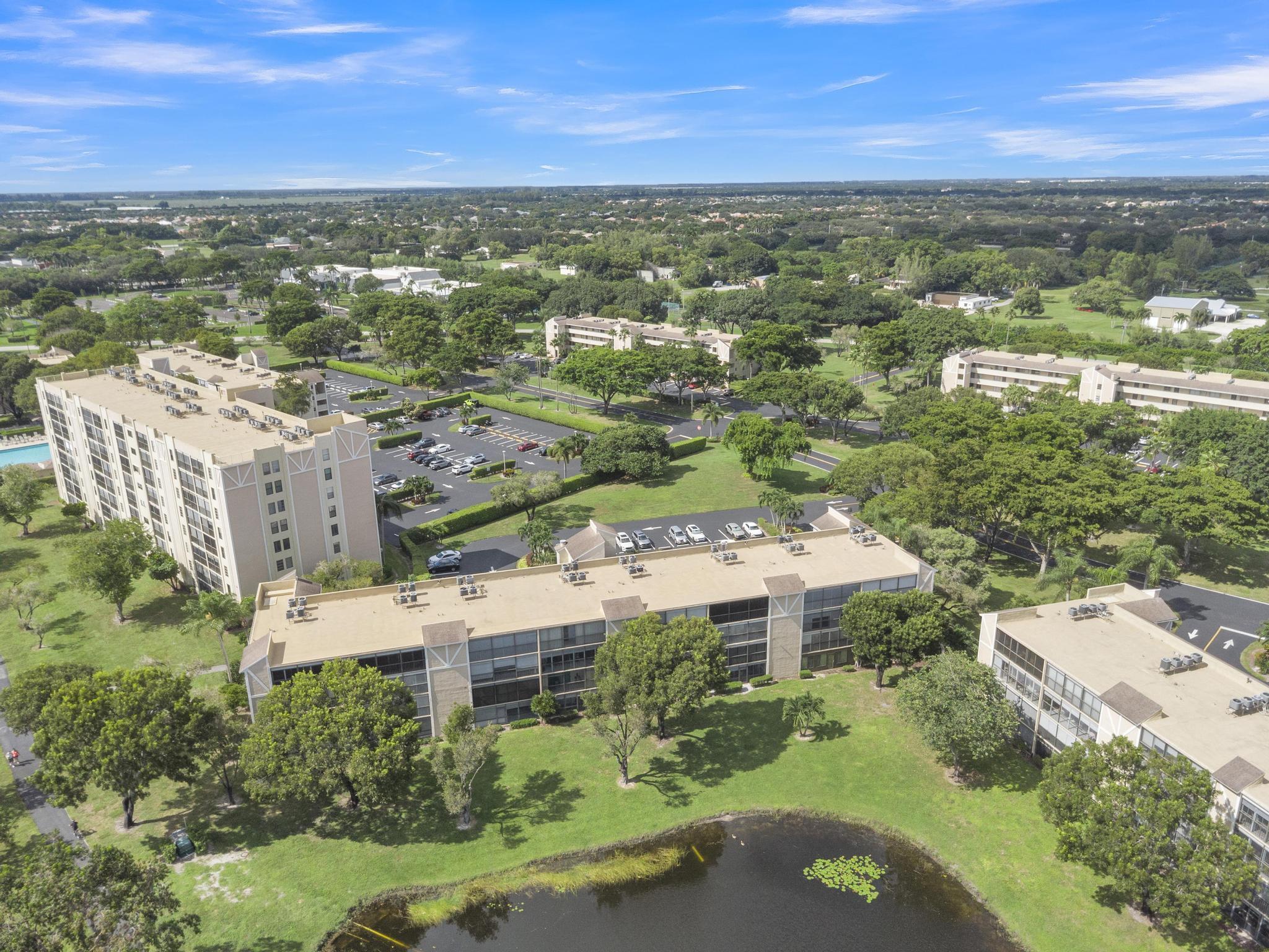 HUNTINGTON LAKES SEC THRE - Residential