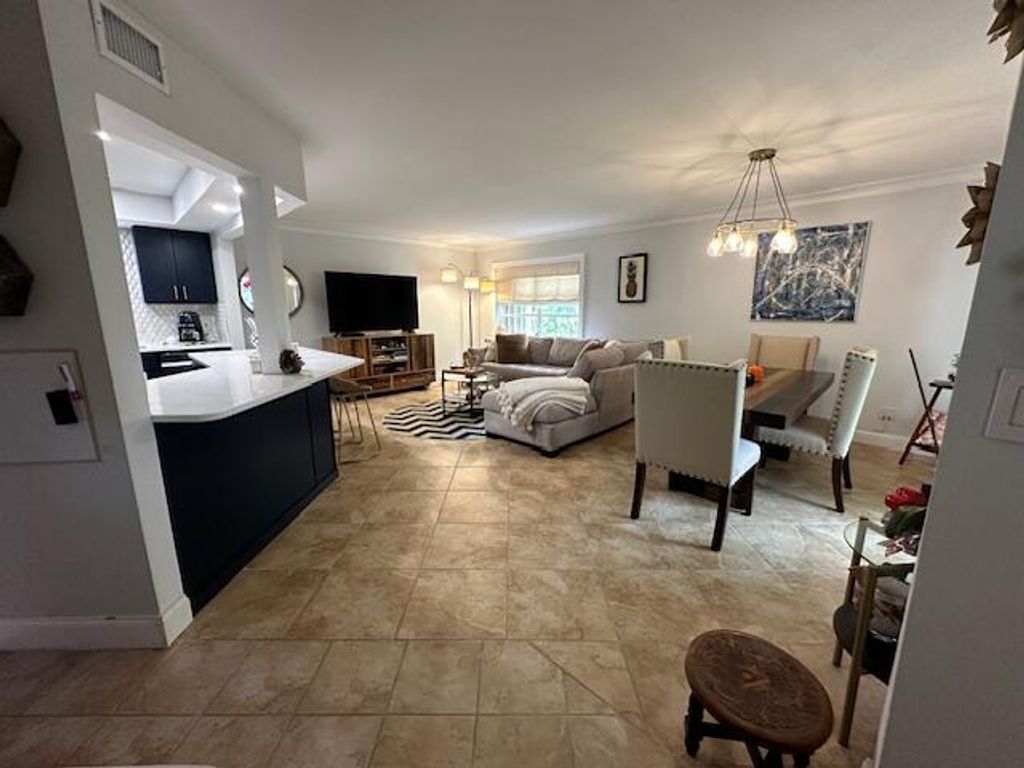 Photo of 226 Seabreeze Circle, Jupiter, FL 33477 (MLS # B26003849)
