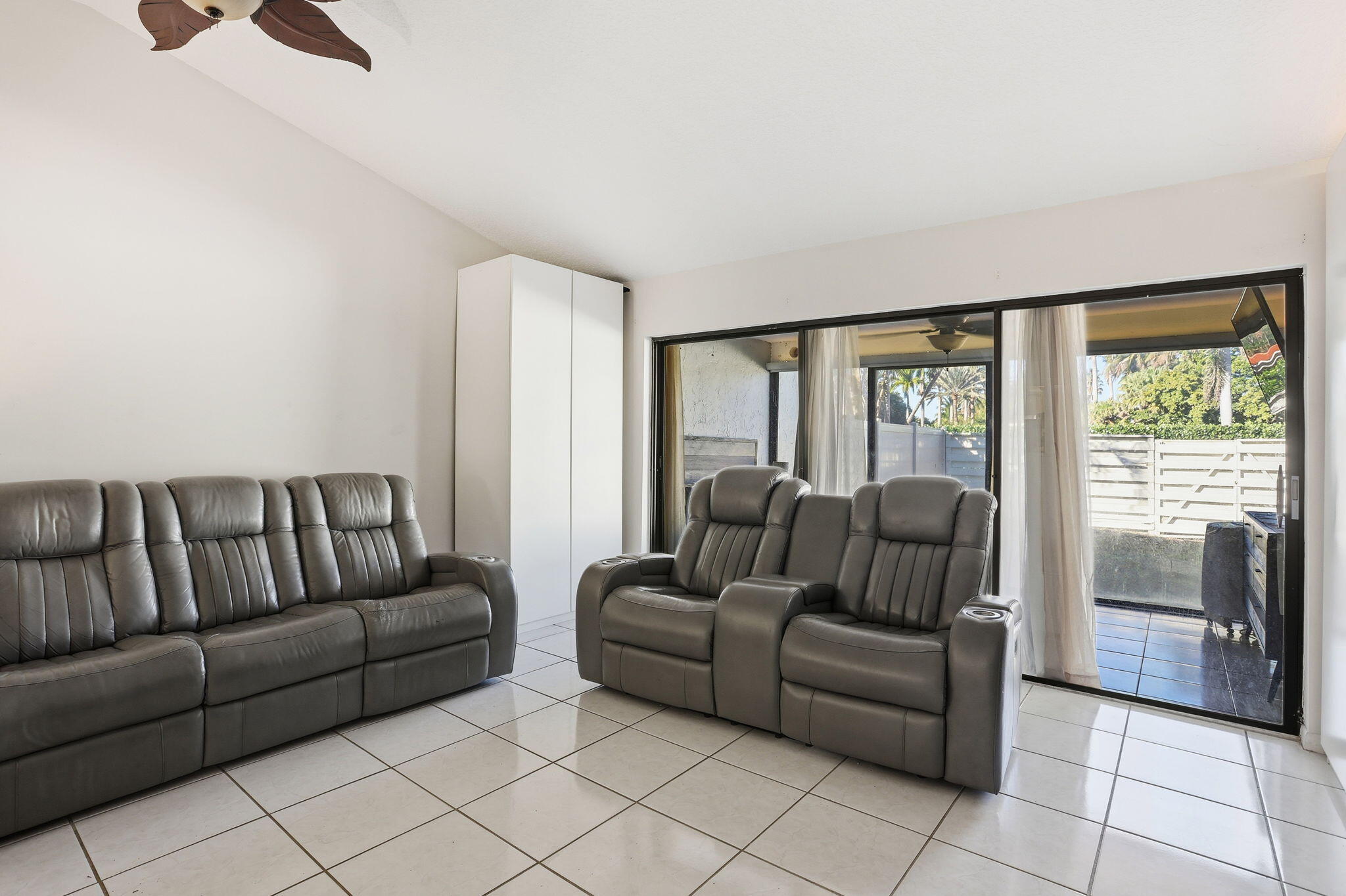 TIBURON II PH II - Residential