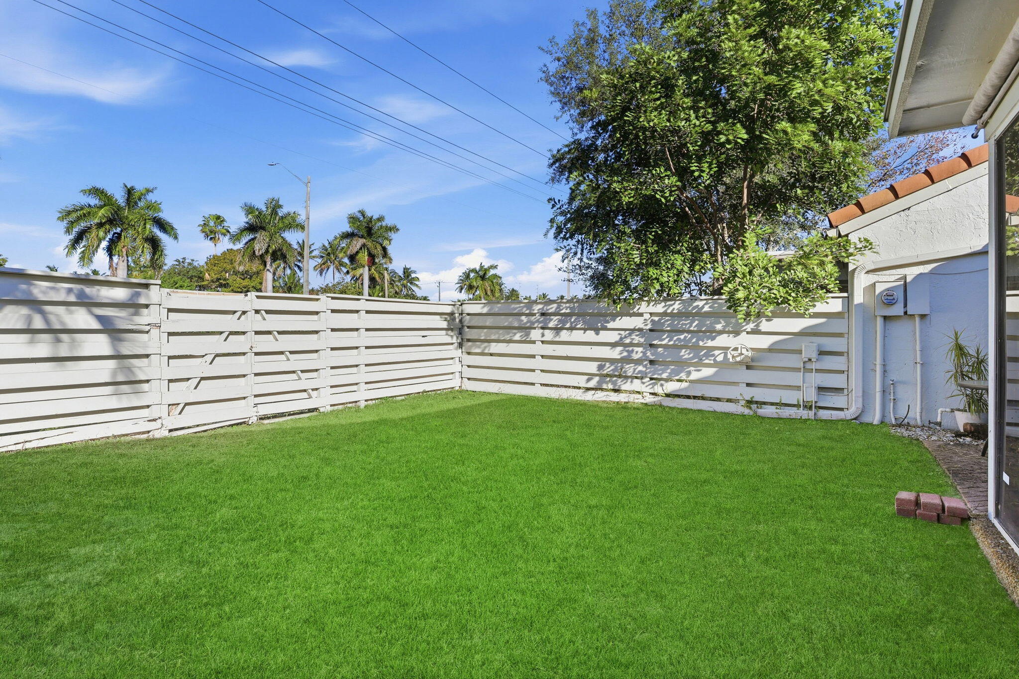 TIBURON II PH II - Residential