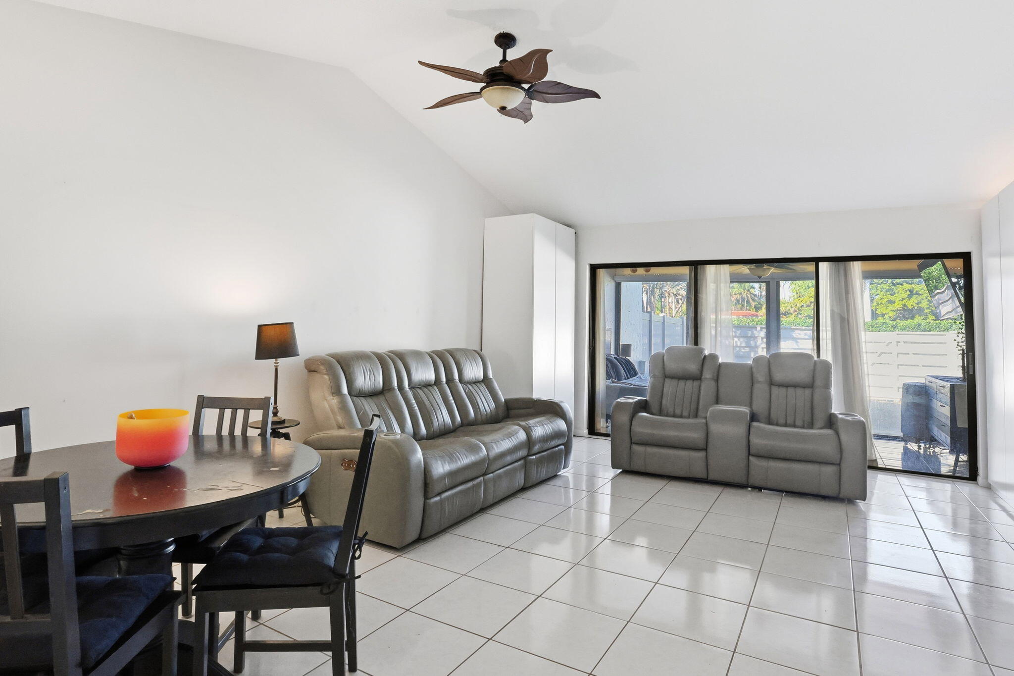 21547 Altamira Avenue