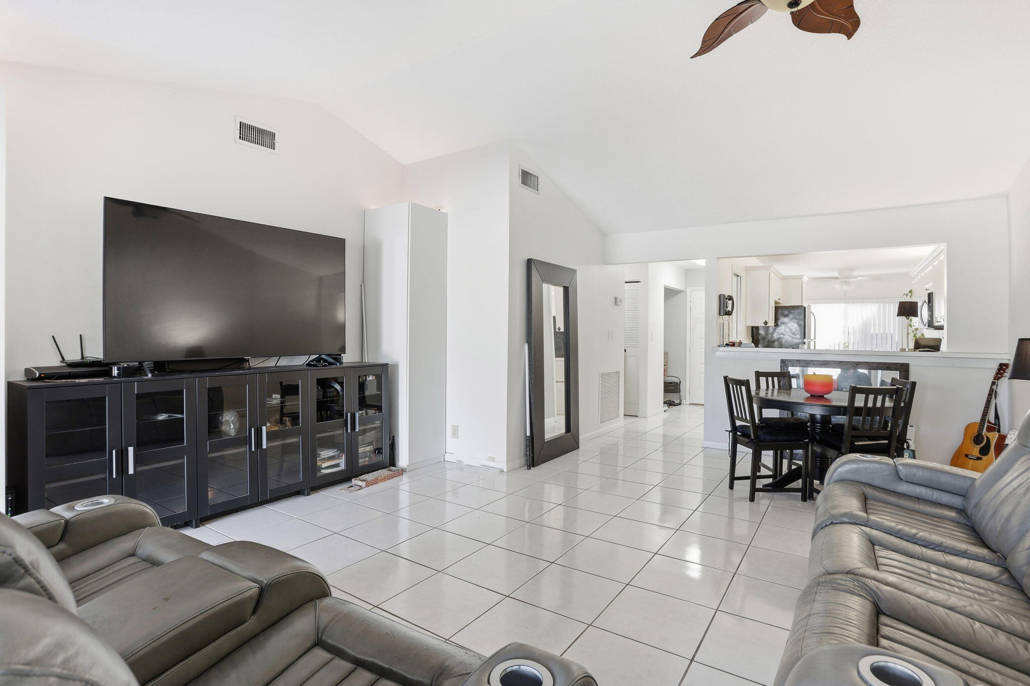 TIBURON II PH II - Residential