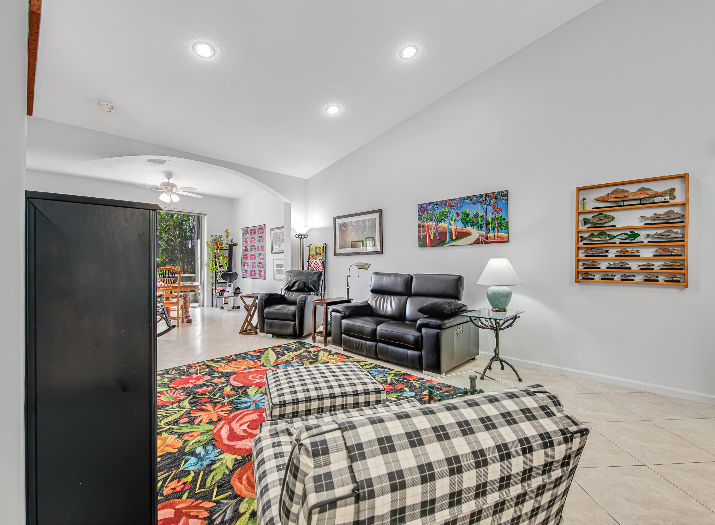 PALM ISLES WEST - Residential