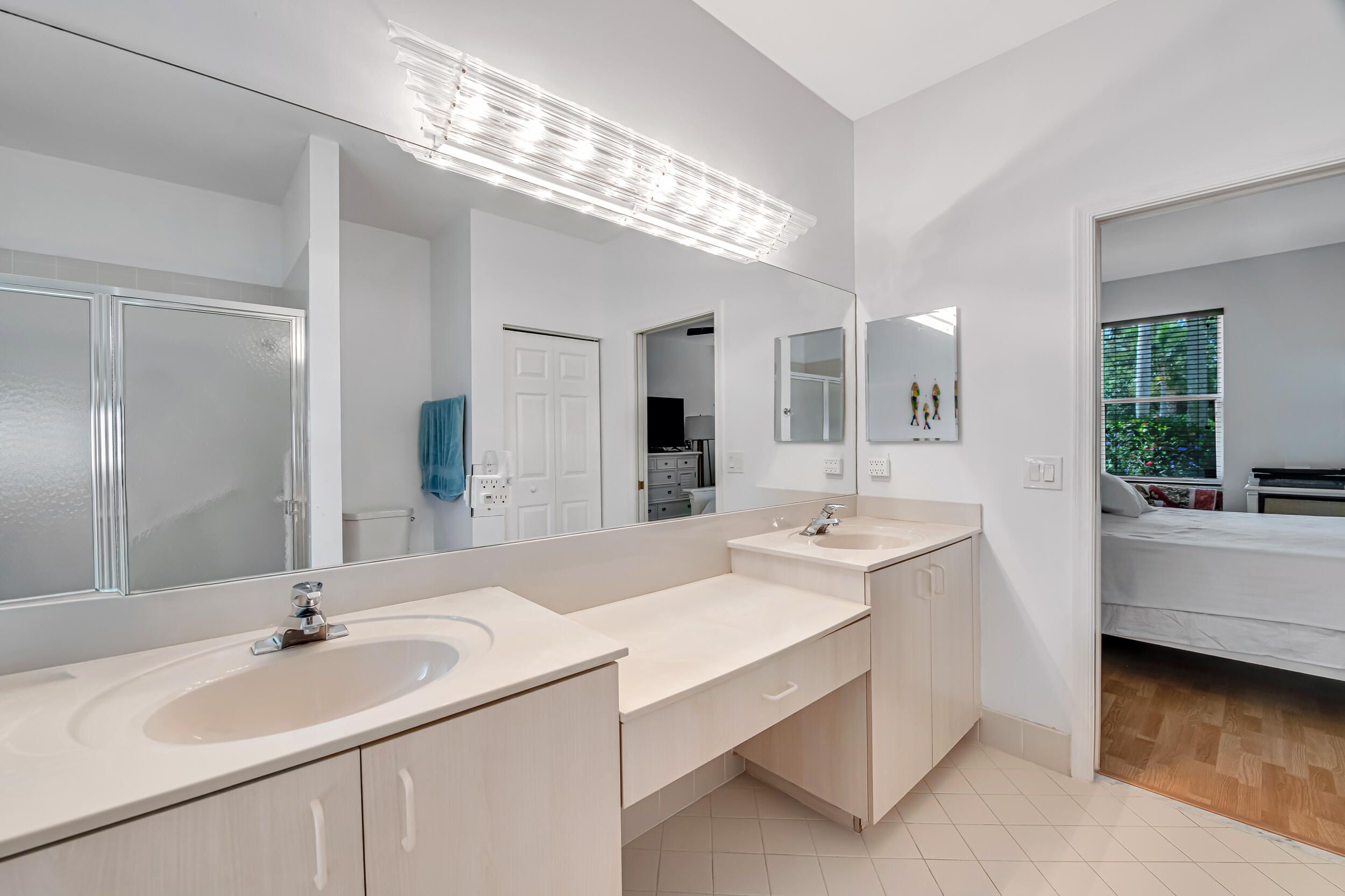 PALM ISLES WEST - Residential