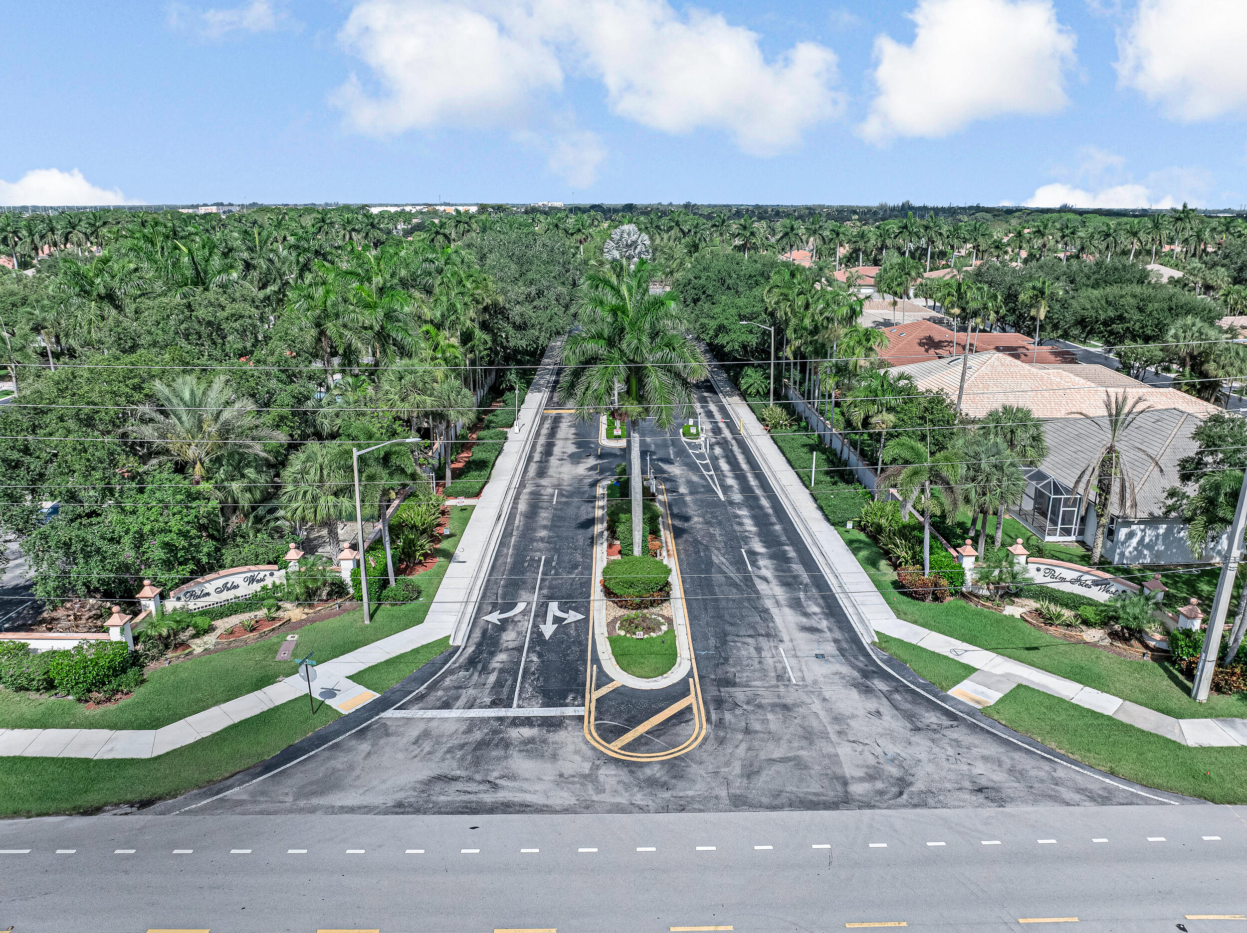 PALM ISLES WEST - Residential