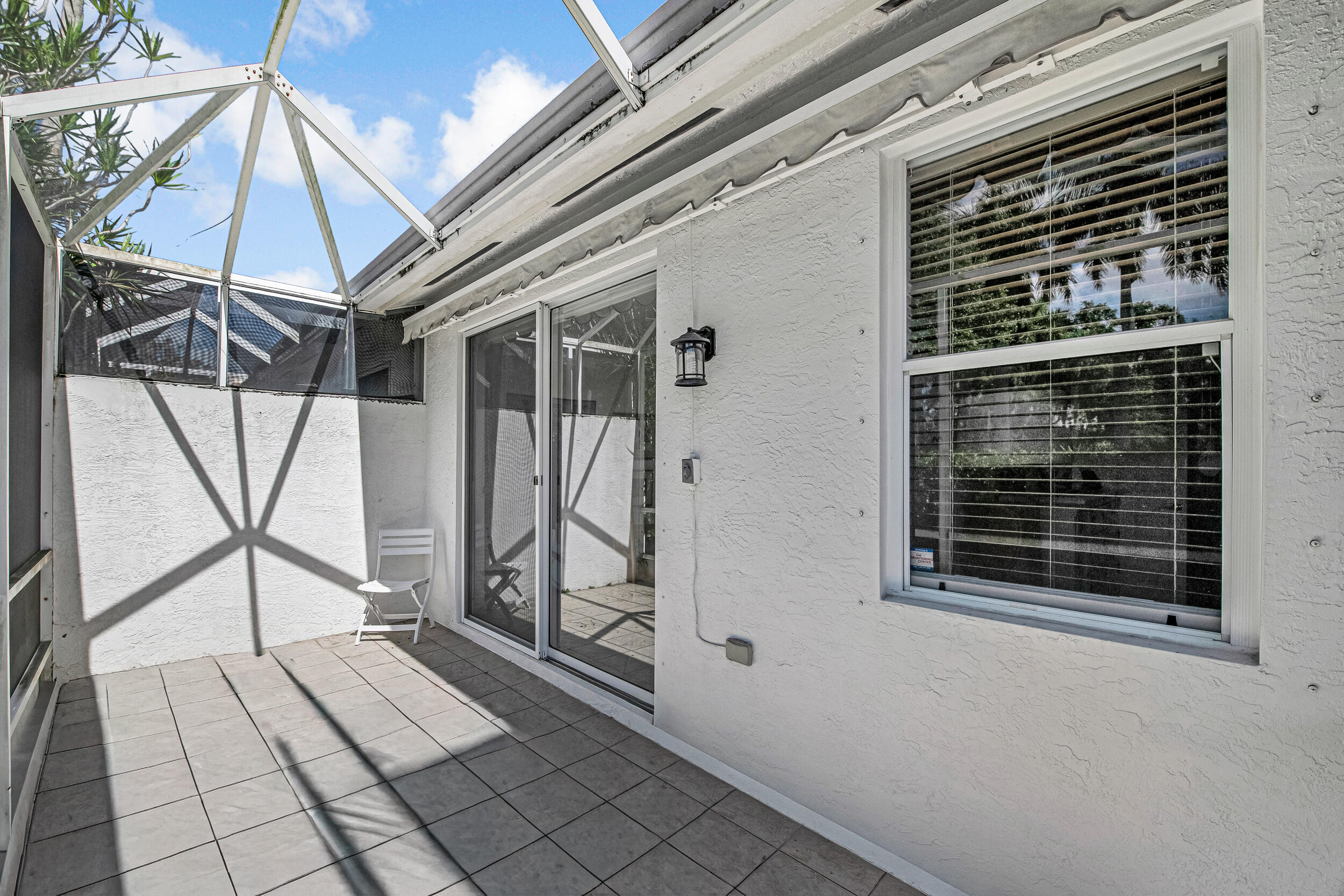 PALM ISLES WEST - Residential