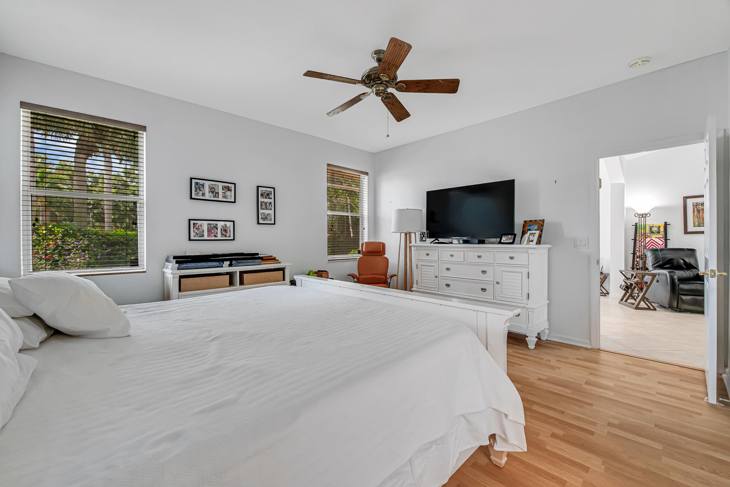 PALM ISLES WEST - Residential
