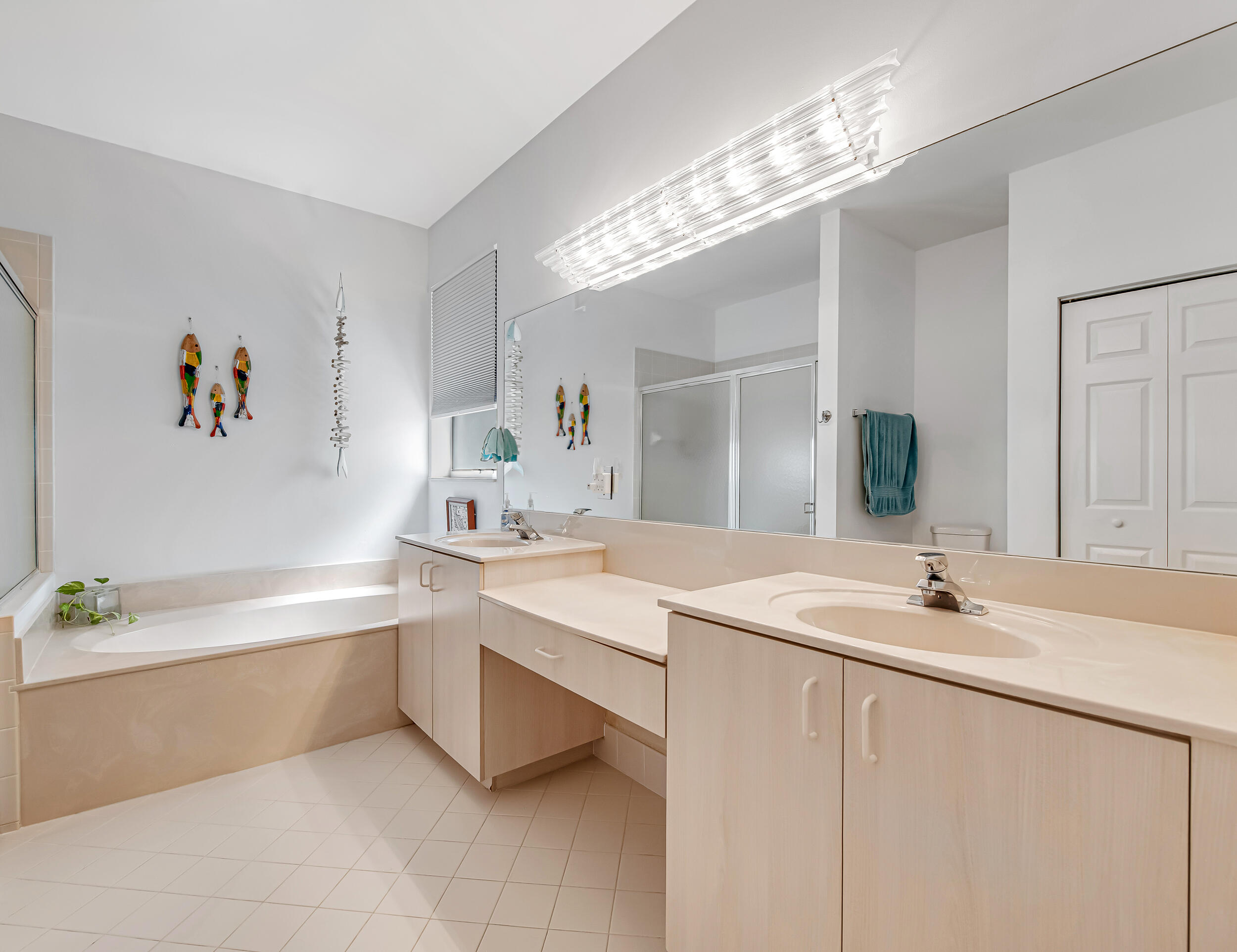 PALM ISLES WEST - Residential