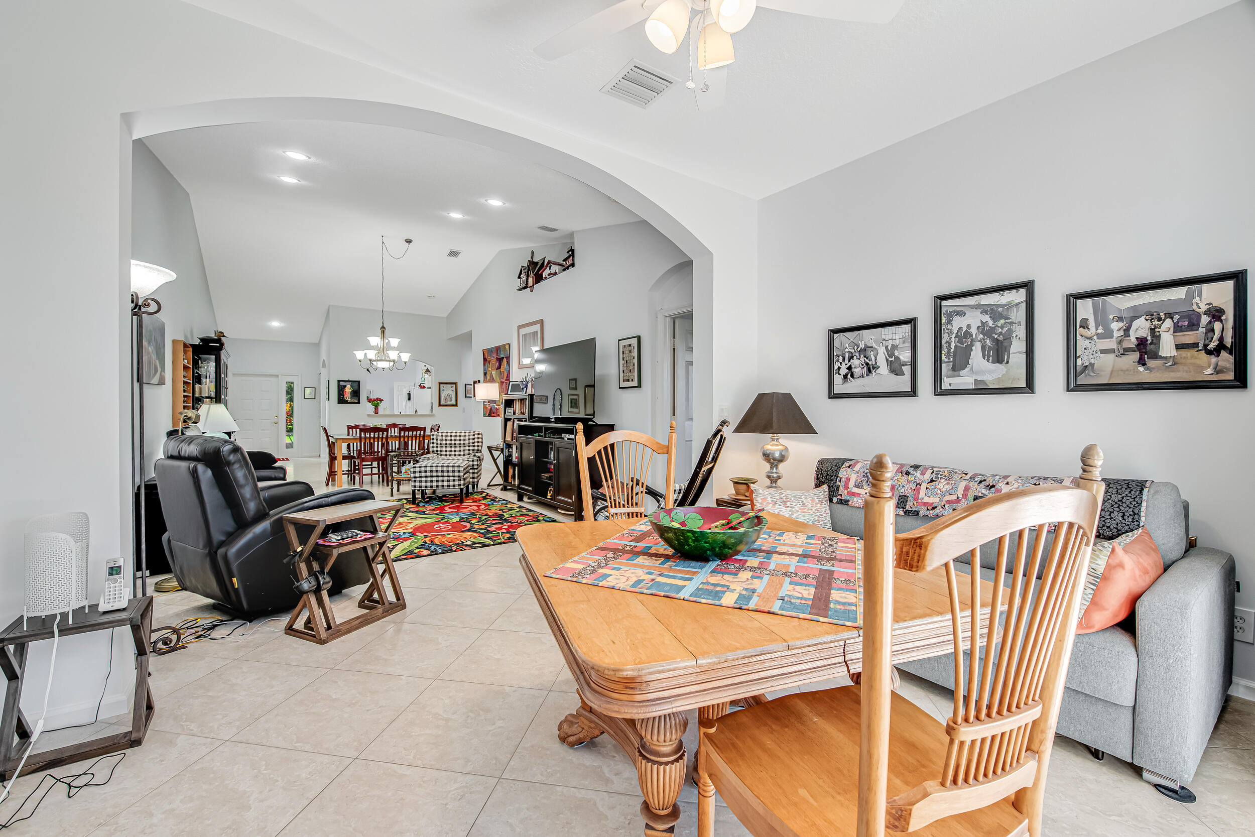 PALM ISLES WEST - Residential