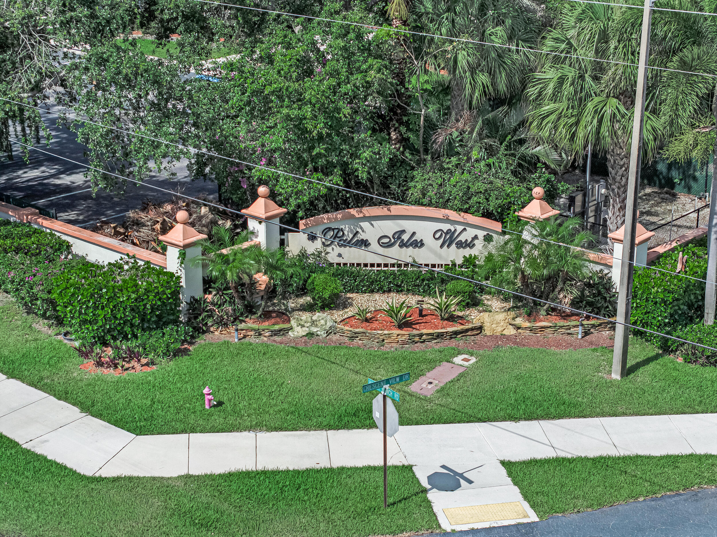PALM ISLES WEST - Residential