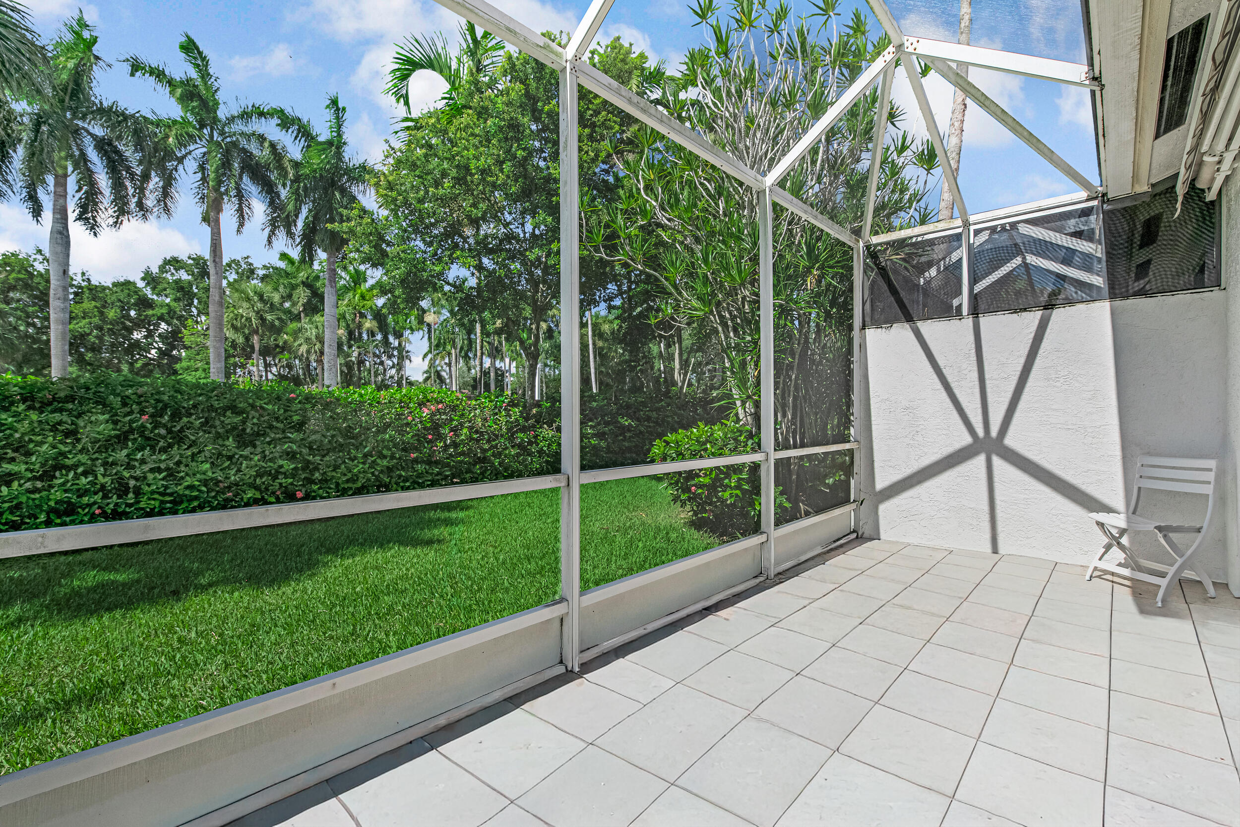 PALM ISLES WEST - Residential
