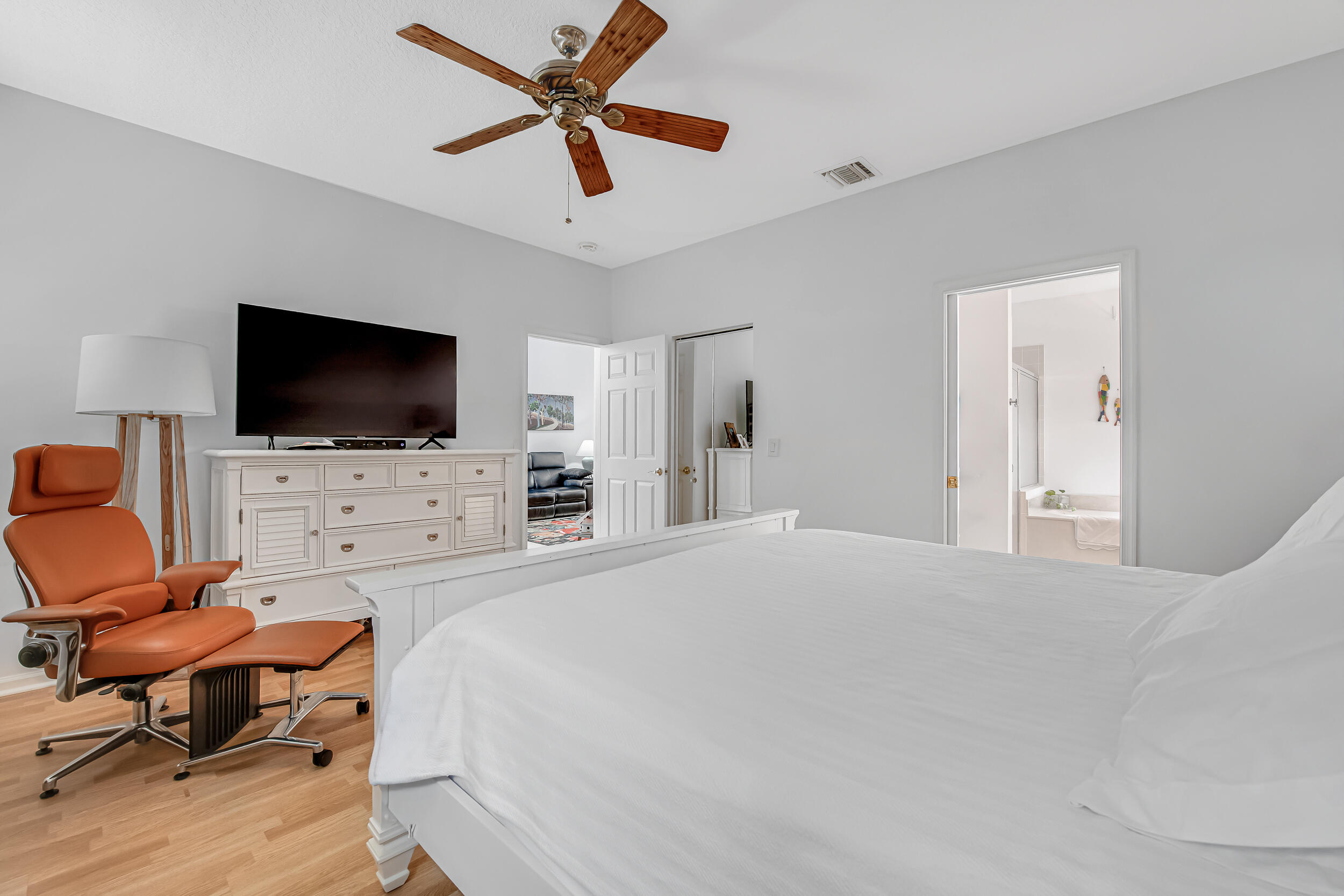 PALM ISLES WEST - Residential