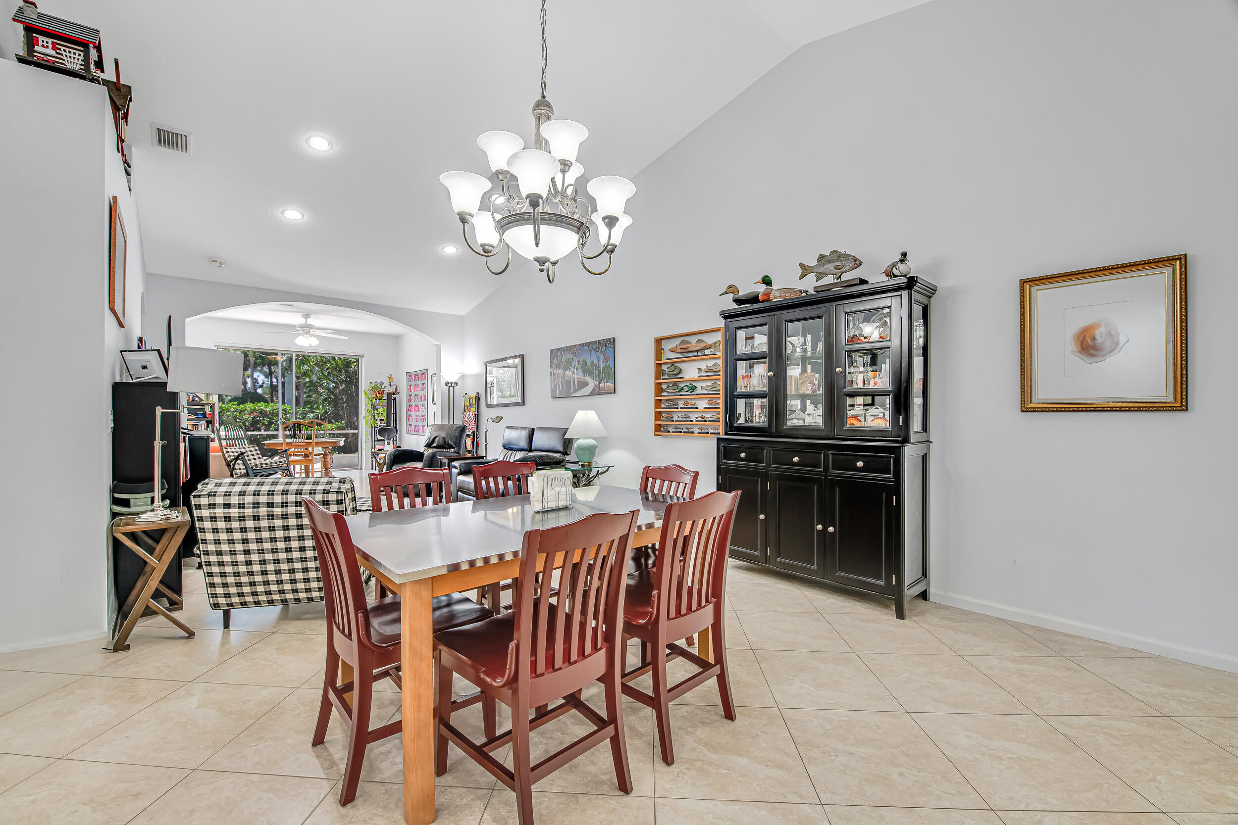 PALM ISLES WEST - Residential