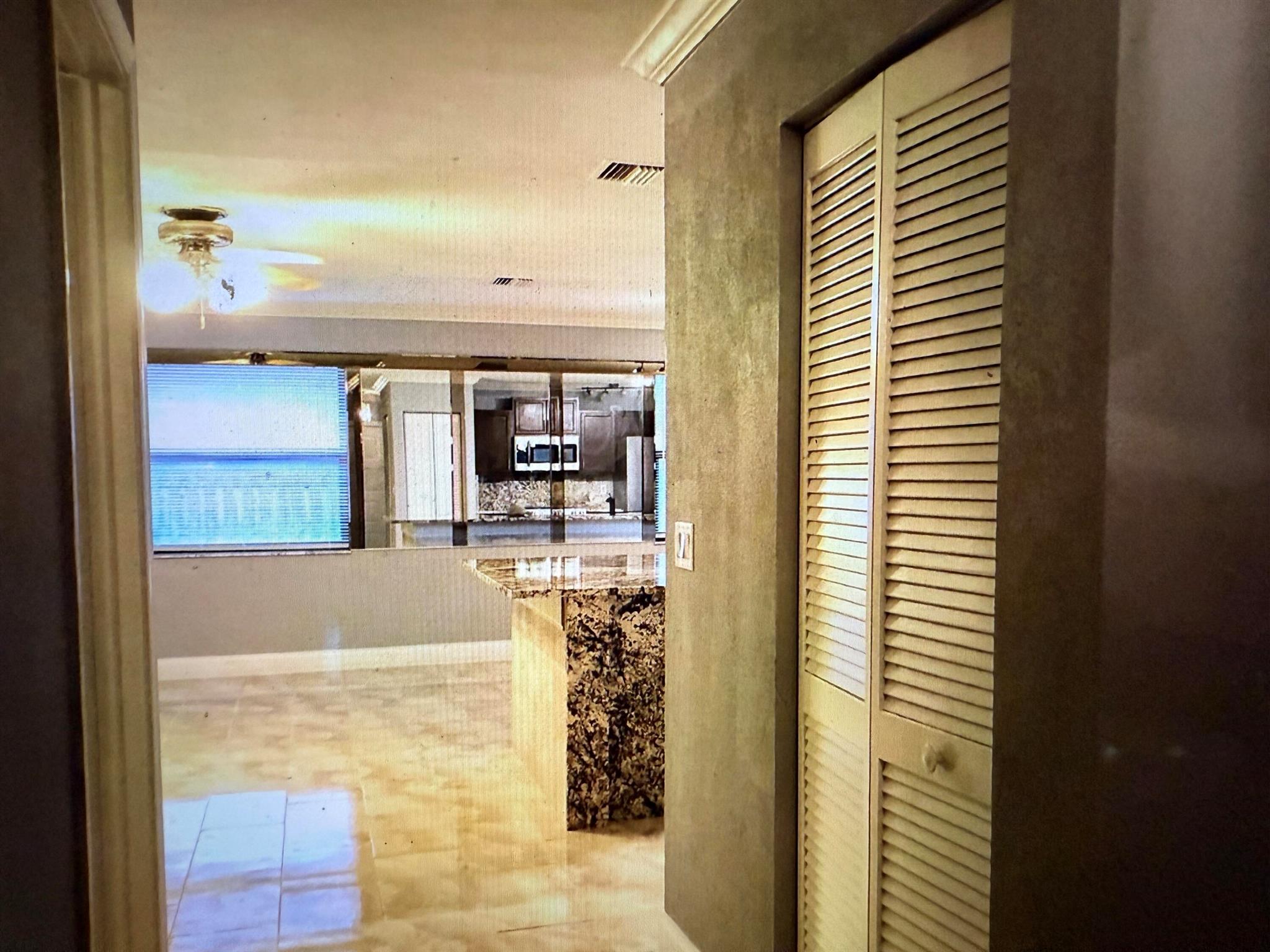 LA MANCHA - Residential Lease