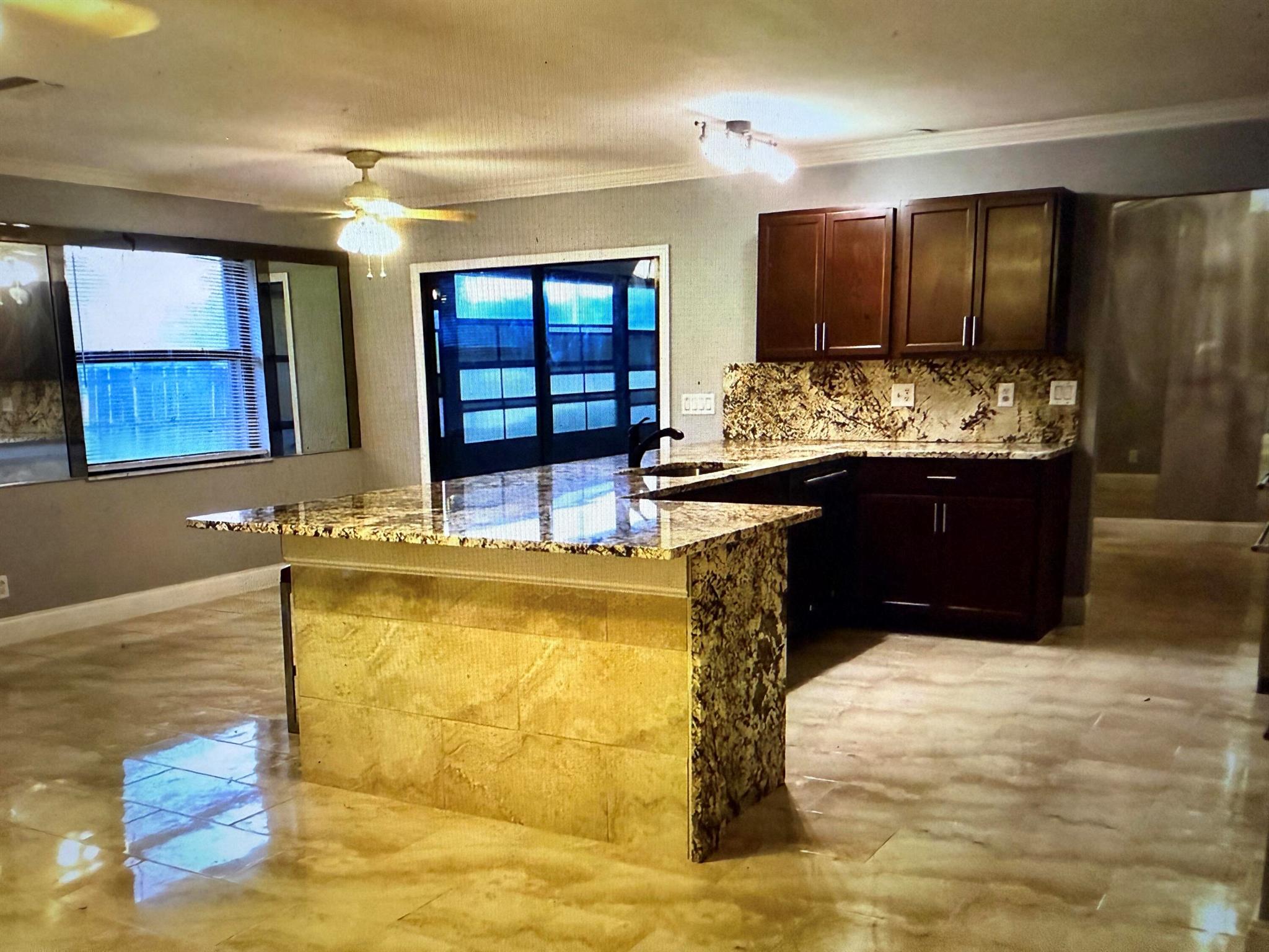 LA MANCHA - Residential Lease