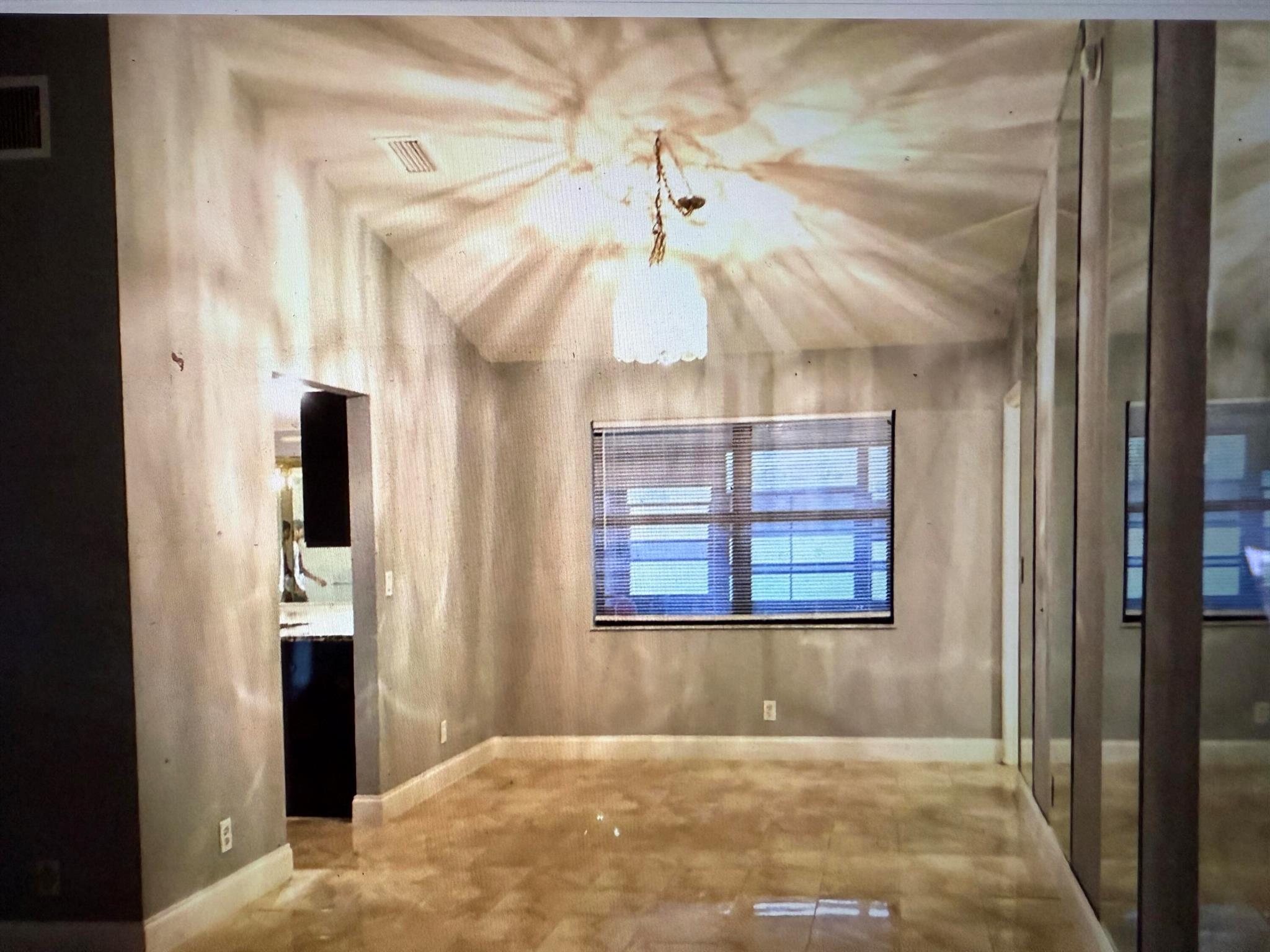 LA MANCHA - Residential Lease