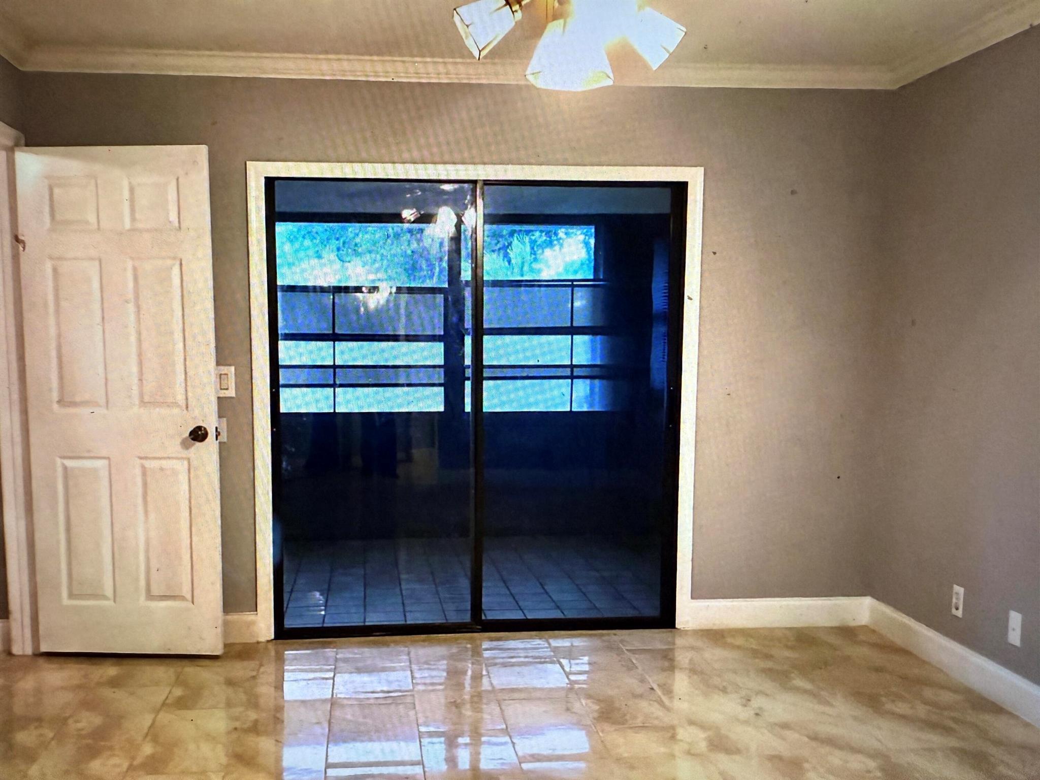 LA MANCHA - Residential Lease