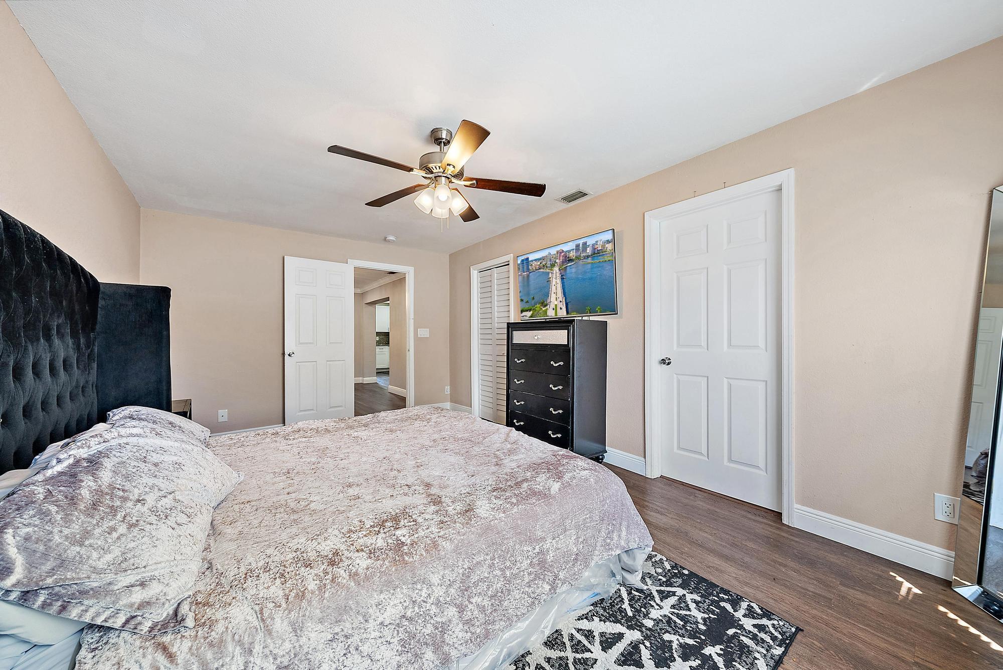 MONROE HEIGHTS - Residential