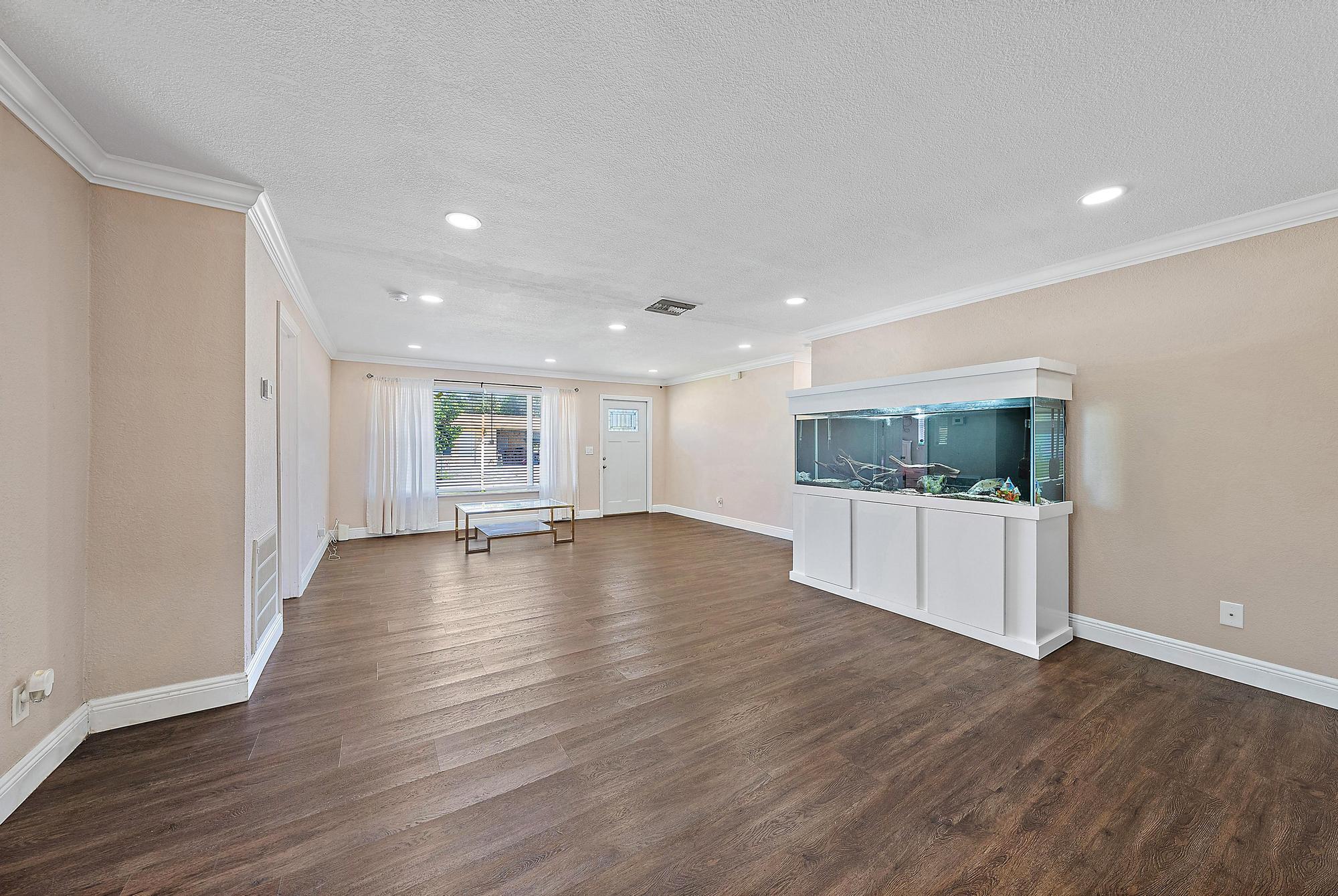 MONROE HEIGHTS - Residential