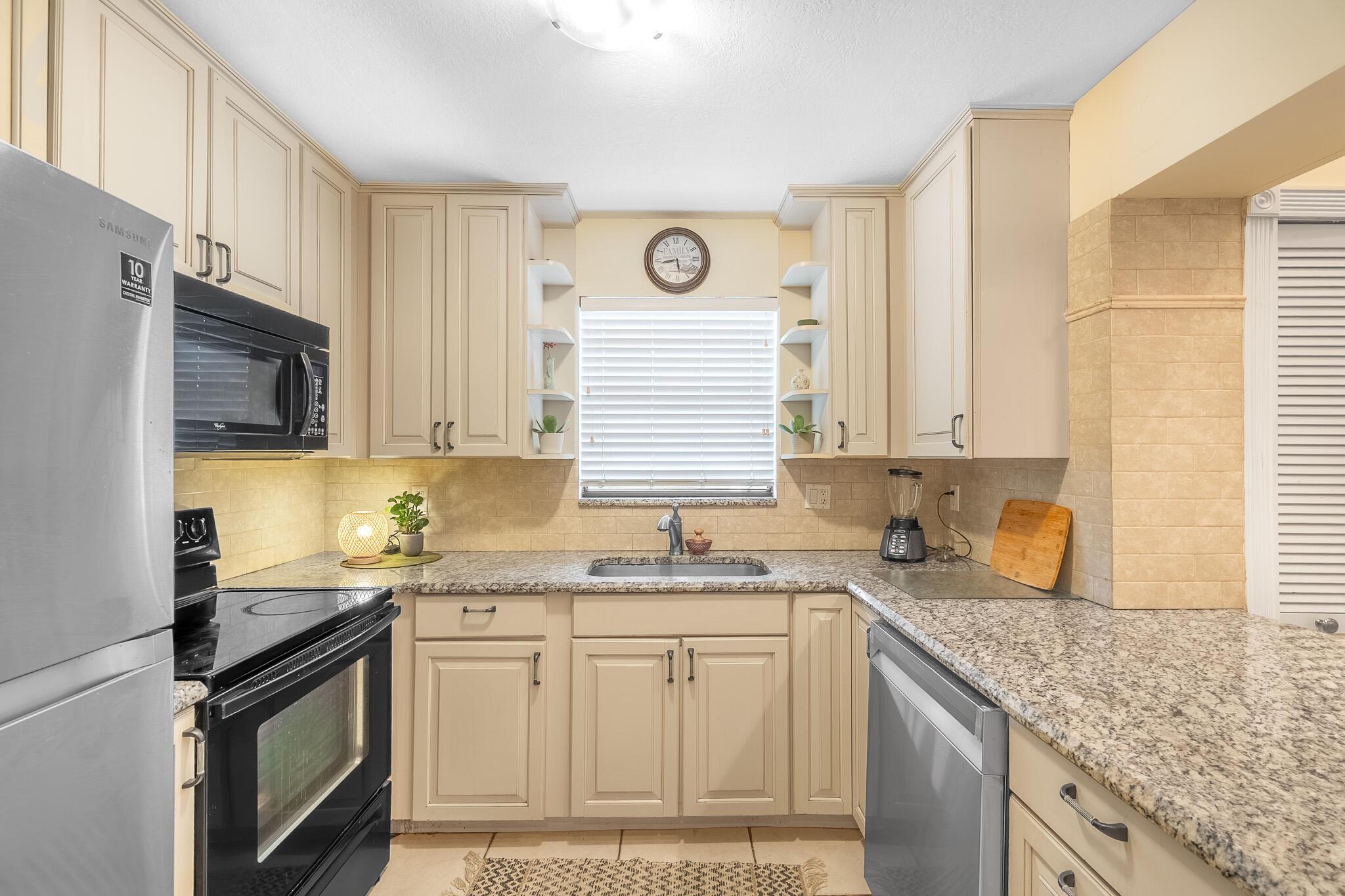 INDIAN RIVER VILLAS CONDO - Residential
