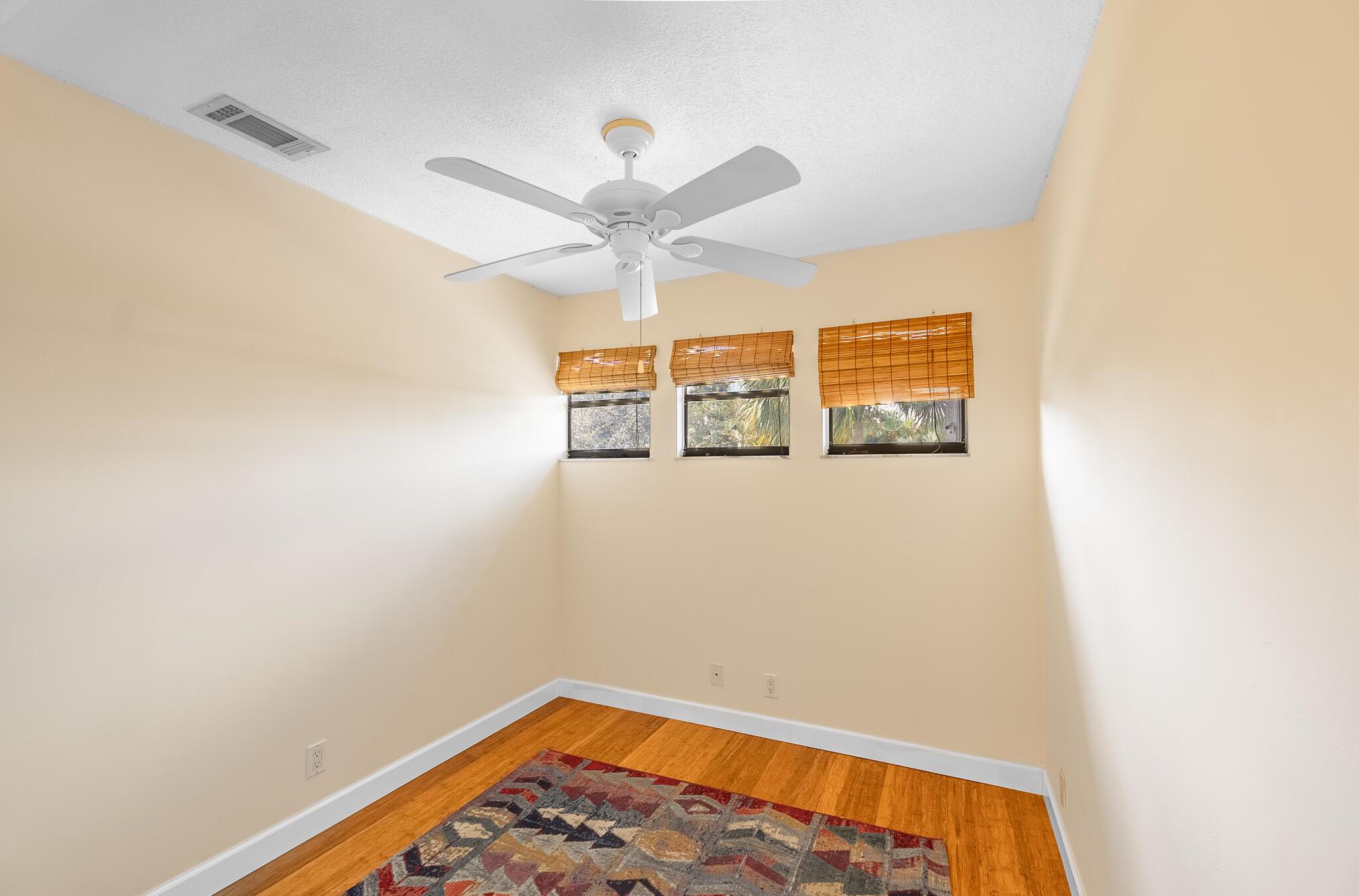 INDIAN RIVER VILLAS CONDO - Residential