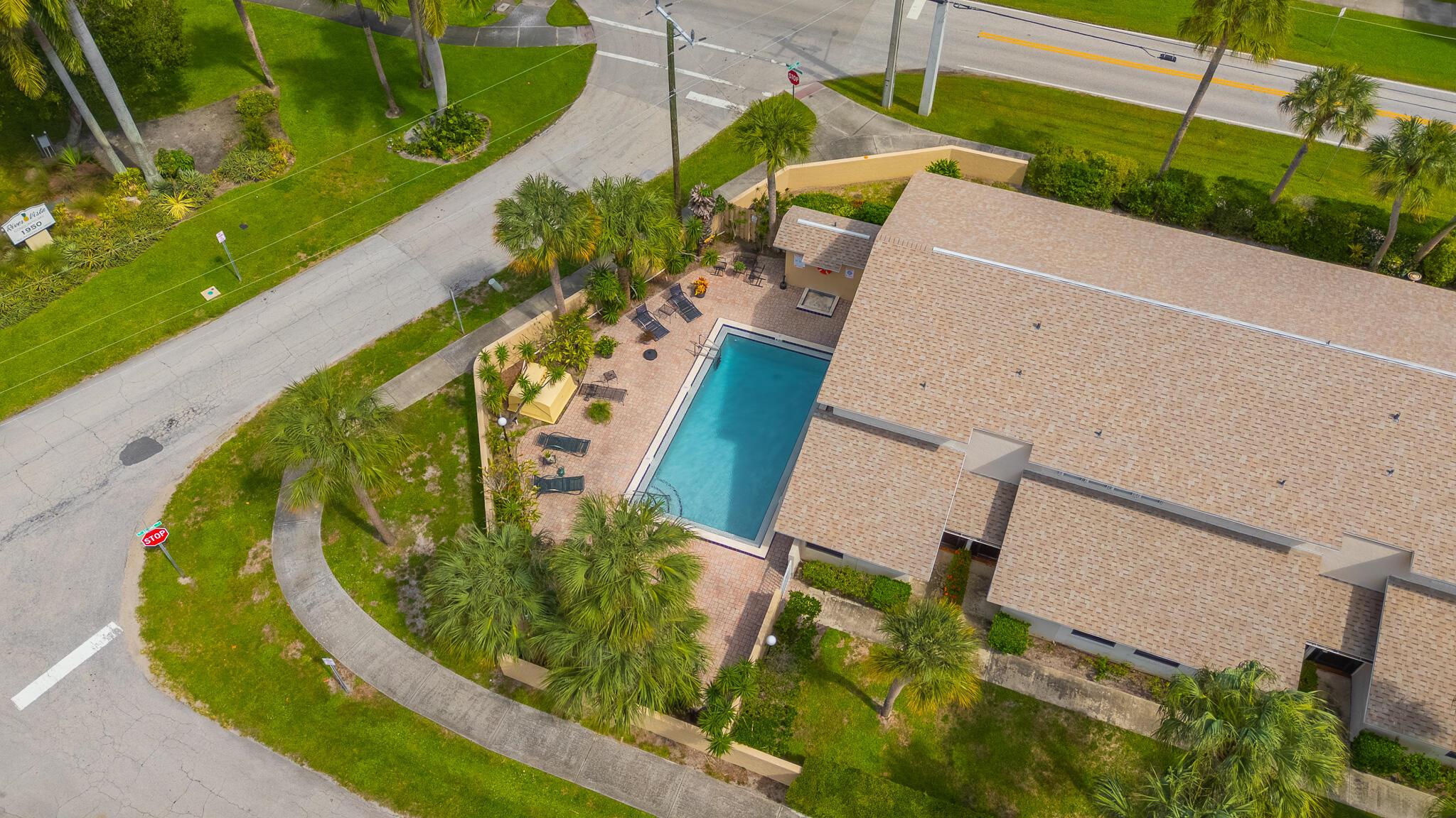 INDIAN RIVER VILLAS CONDO - Residential
