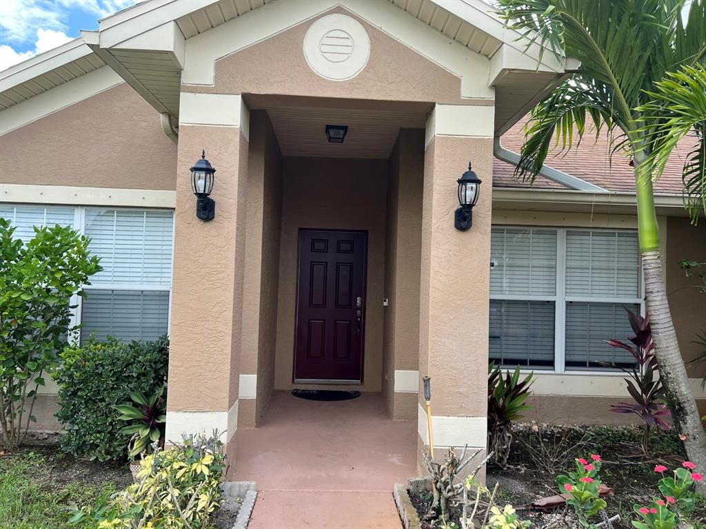 Photo of 3425 SW San Giorgio Street St, Port Saint Lucie, FL 34953 (MLS # R10824599)