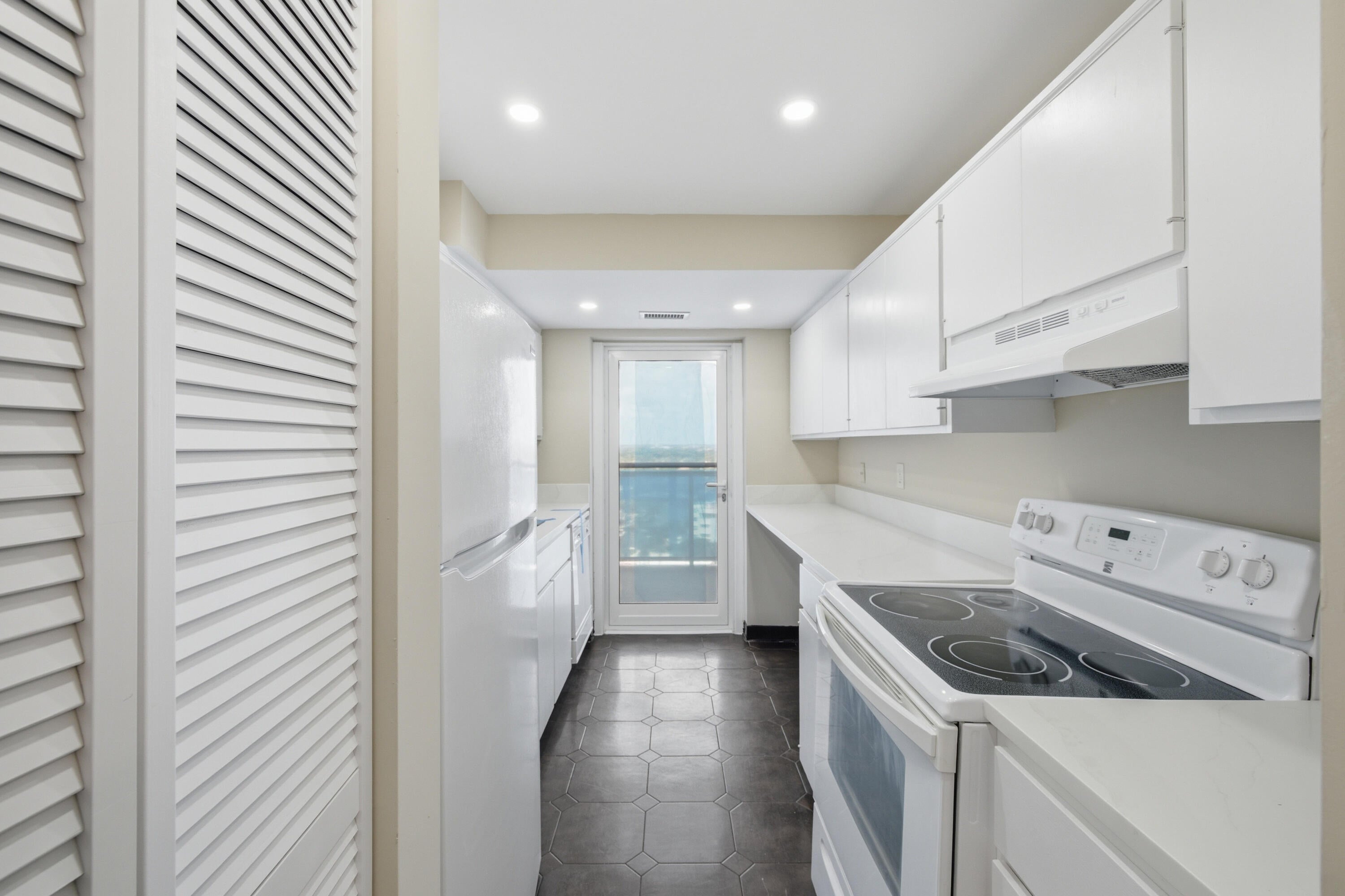 2841 N Ocean Boulevard 1503