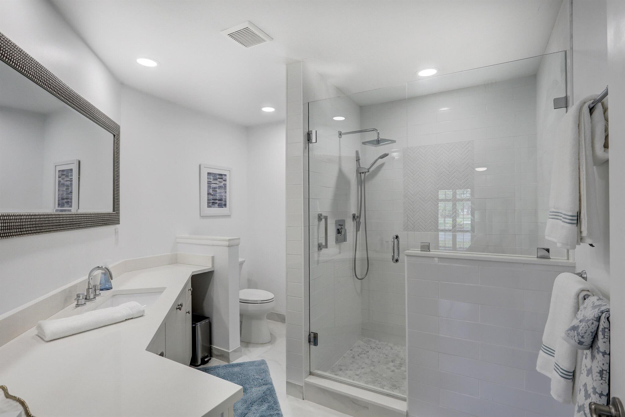 LEXINGTON GREEN CONDO - Residential Lease