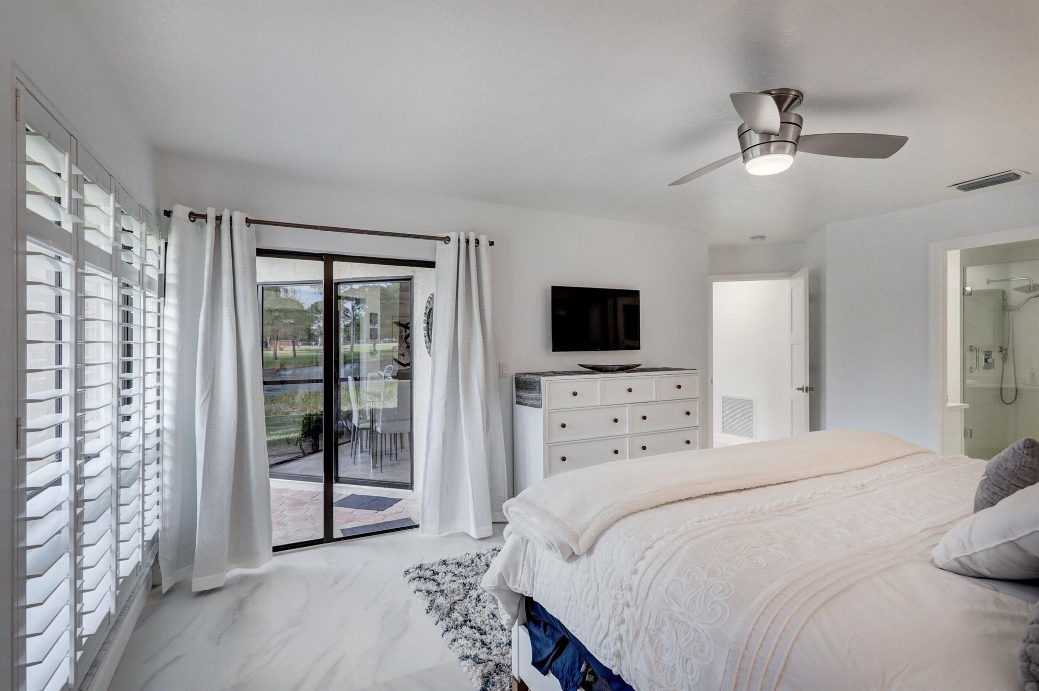 LEXINGTON GREEN CONDO - Residential Lease