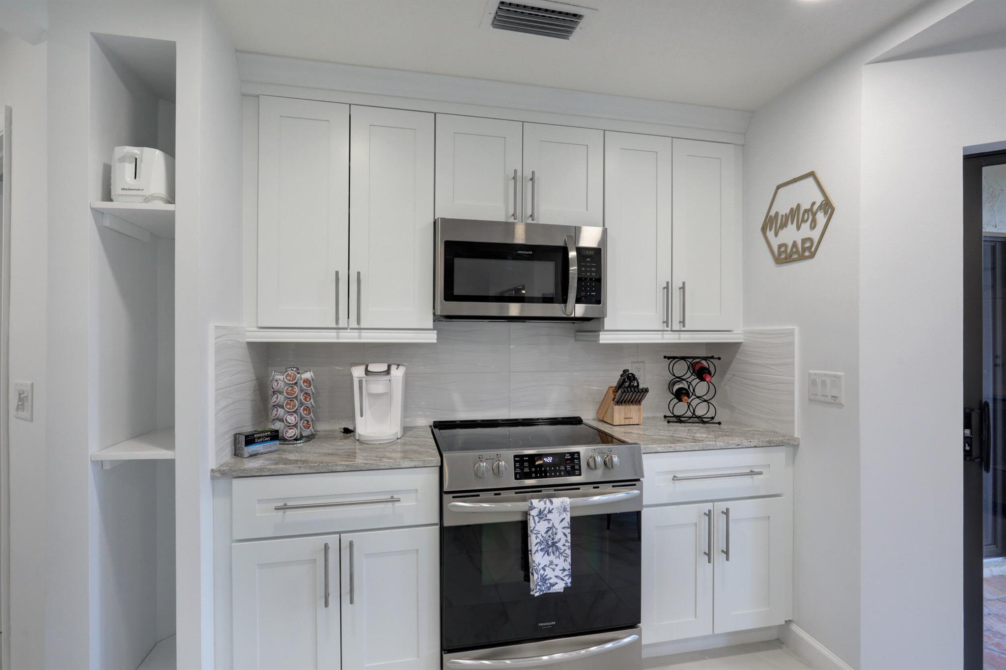 LEXINGTON GREEN CONDO - Residential Lease