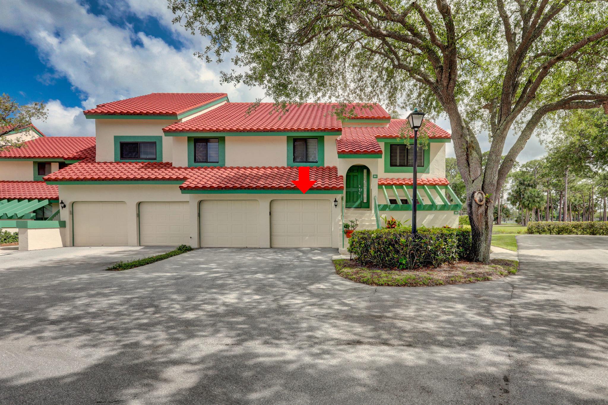 LEXINGTON GREEN CONDO - Residential Lease