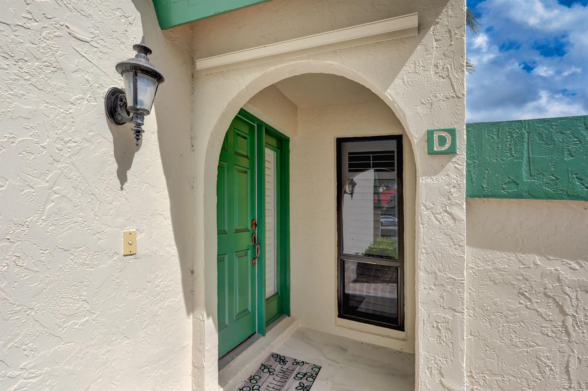 LEXINGTON GREEN CONDO - Residential Lease