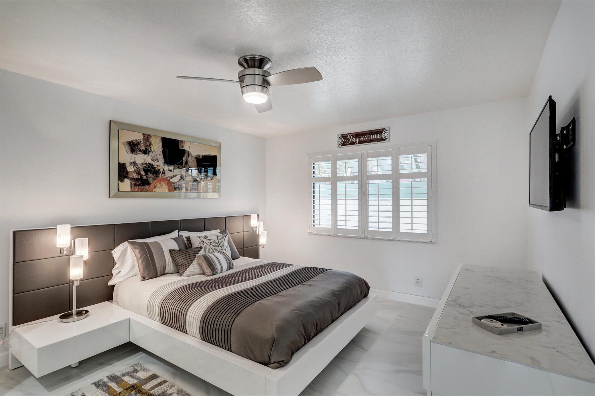LEXINGTON GREEN CONDO - Residential Lease