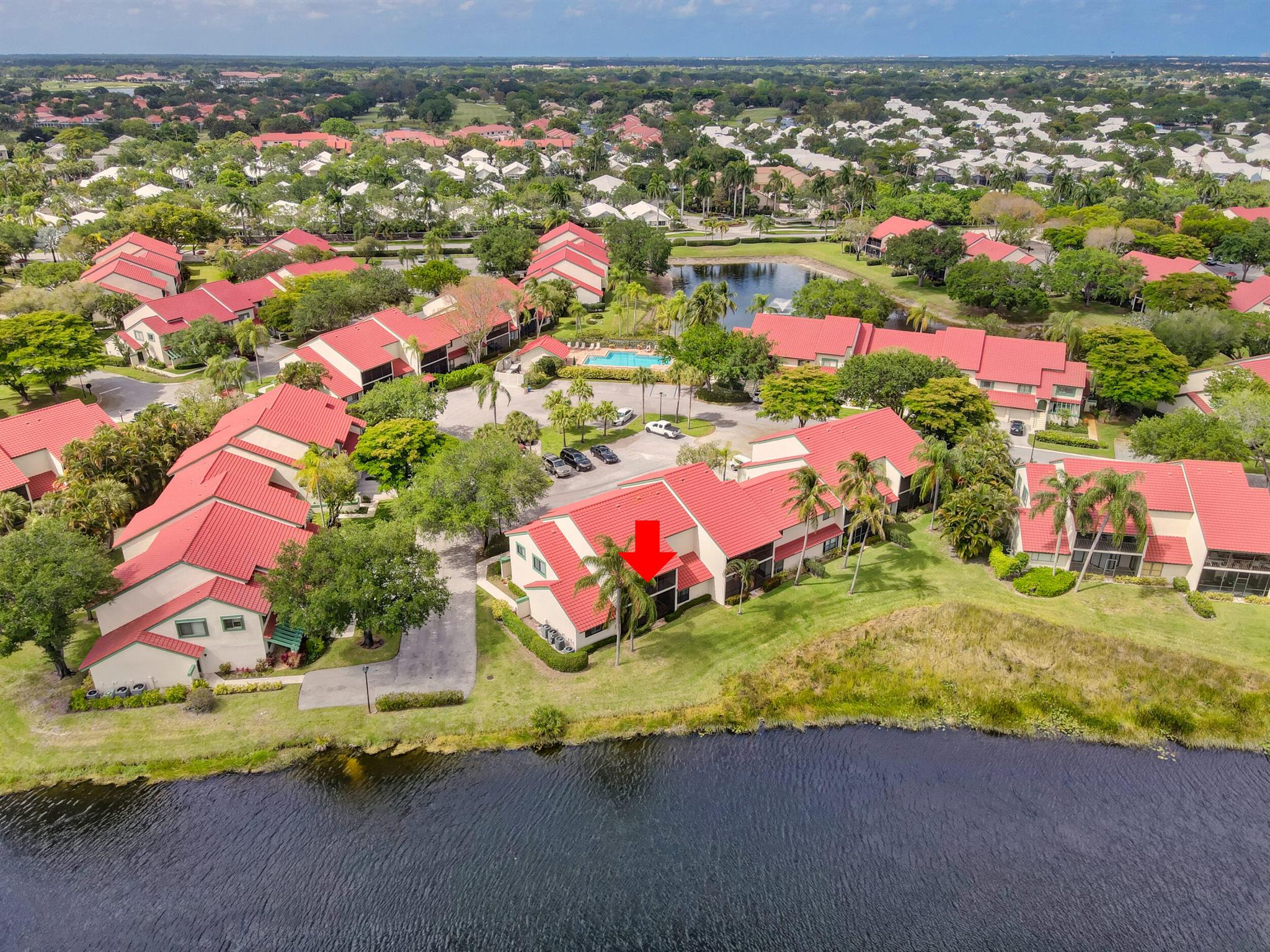 LEXINGTON GREEN CONDO - Residential Lease