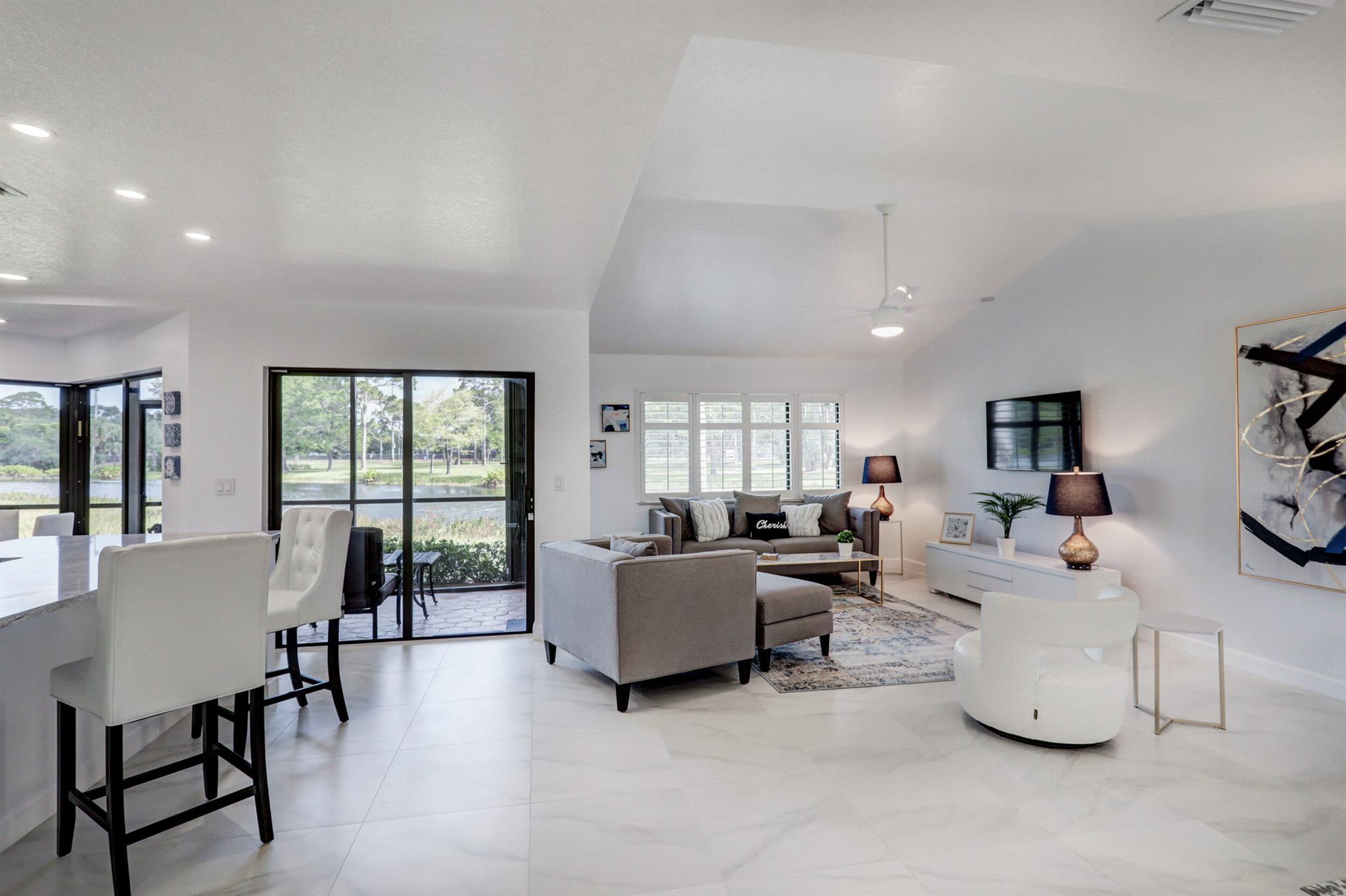 LEXINGTON GREEN CONDO - Residential Lease