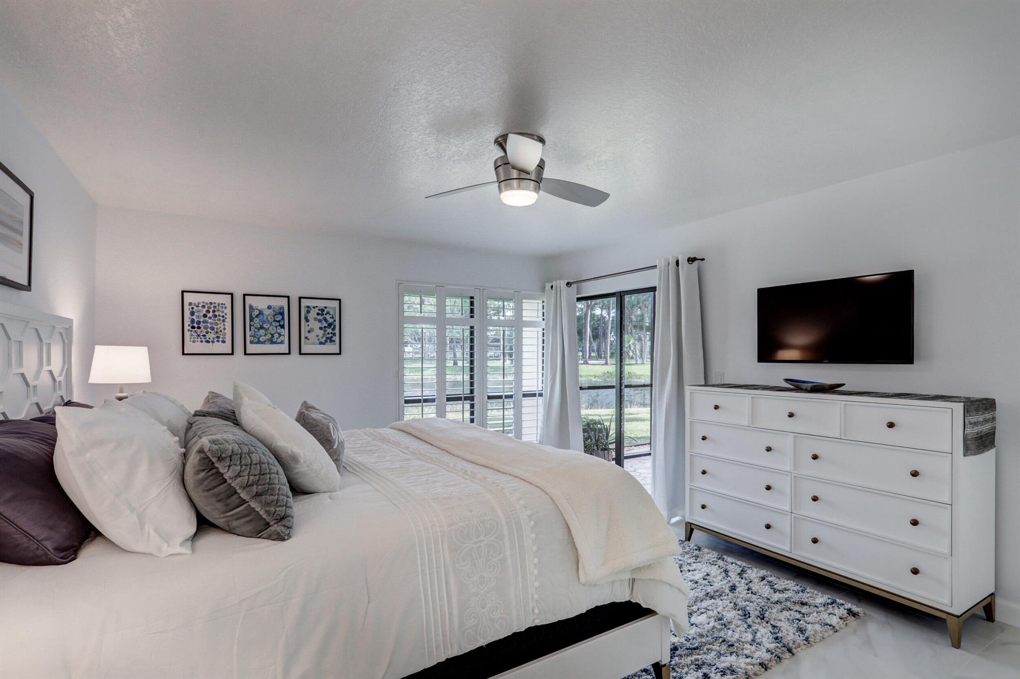 LEXINGTON GREEN CONDO - Residential Lease
