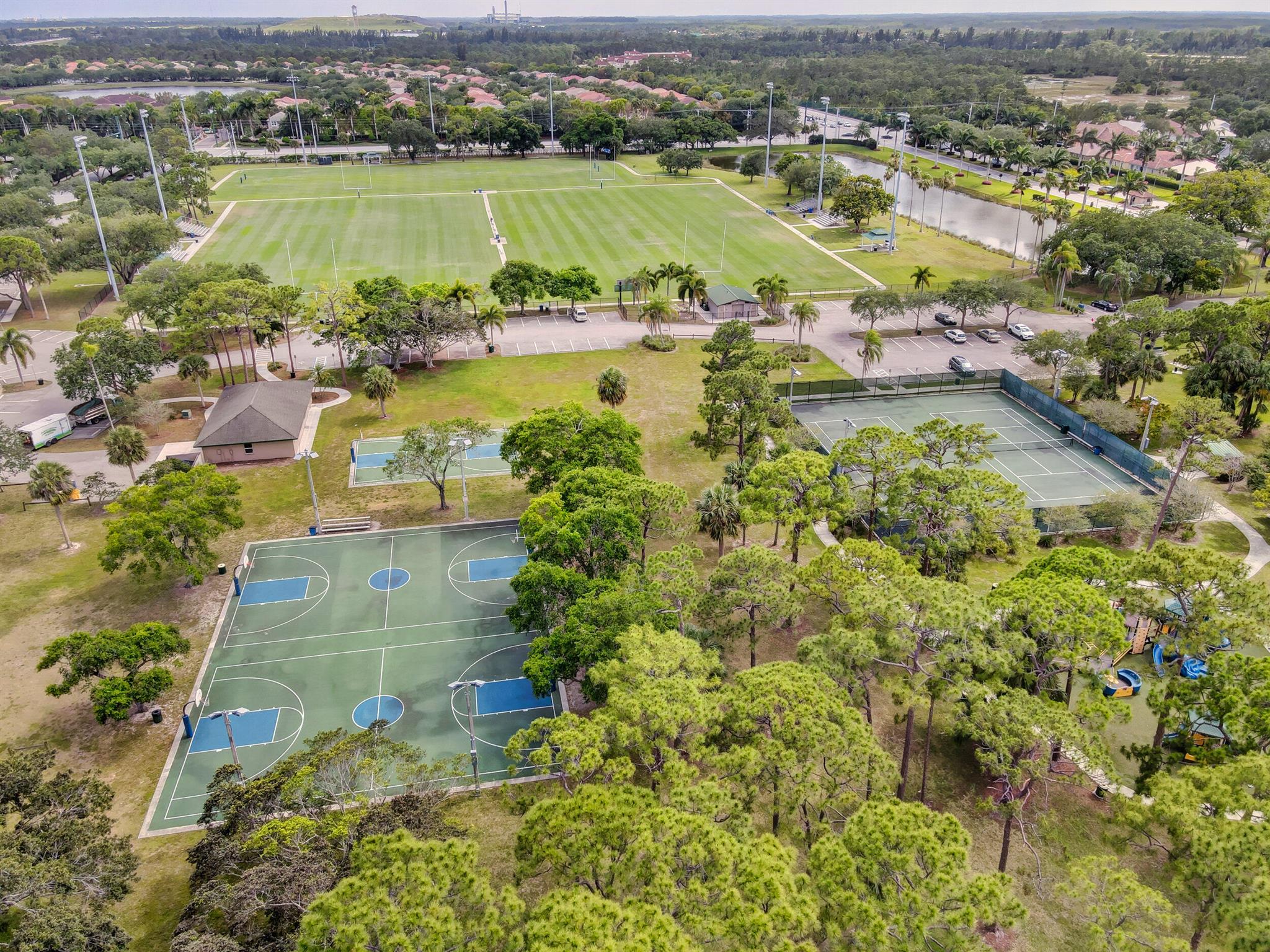 LEXINGTON GREEN CONDO - Residential Lease