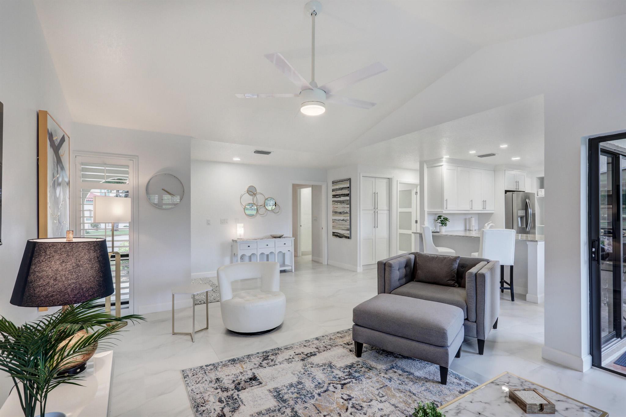 LEXINGTON GREEN CONDO - Residential Lease