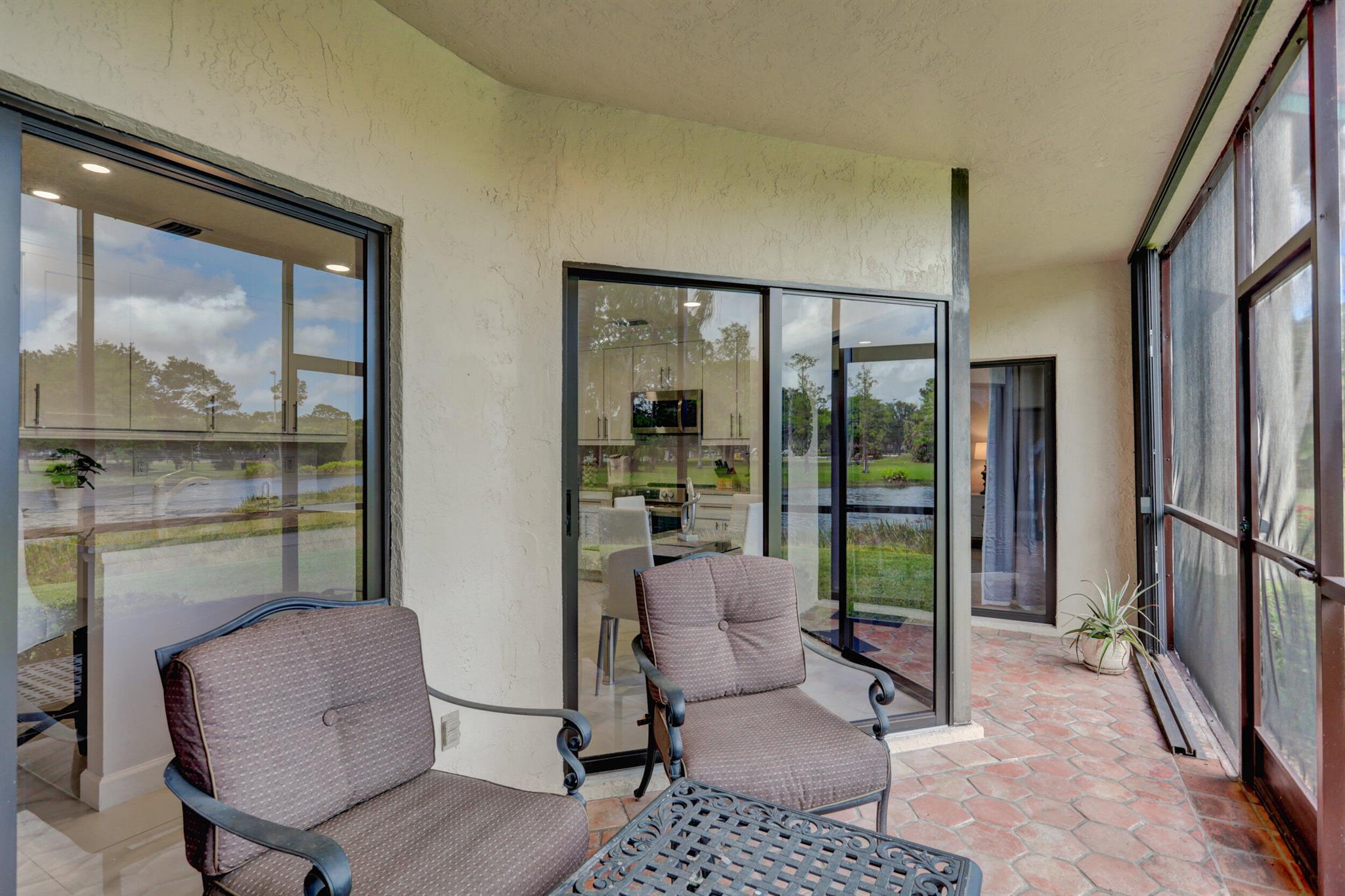 LEXINGTON GREEN CONDO - Residential Lease
