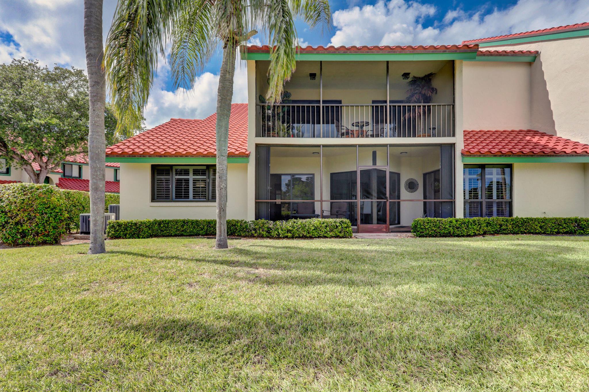 LEXINGTON GREEN CONDO - Residential Lease