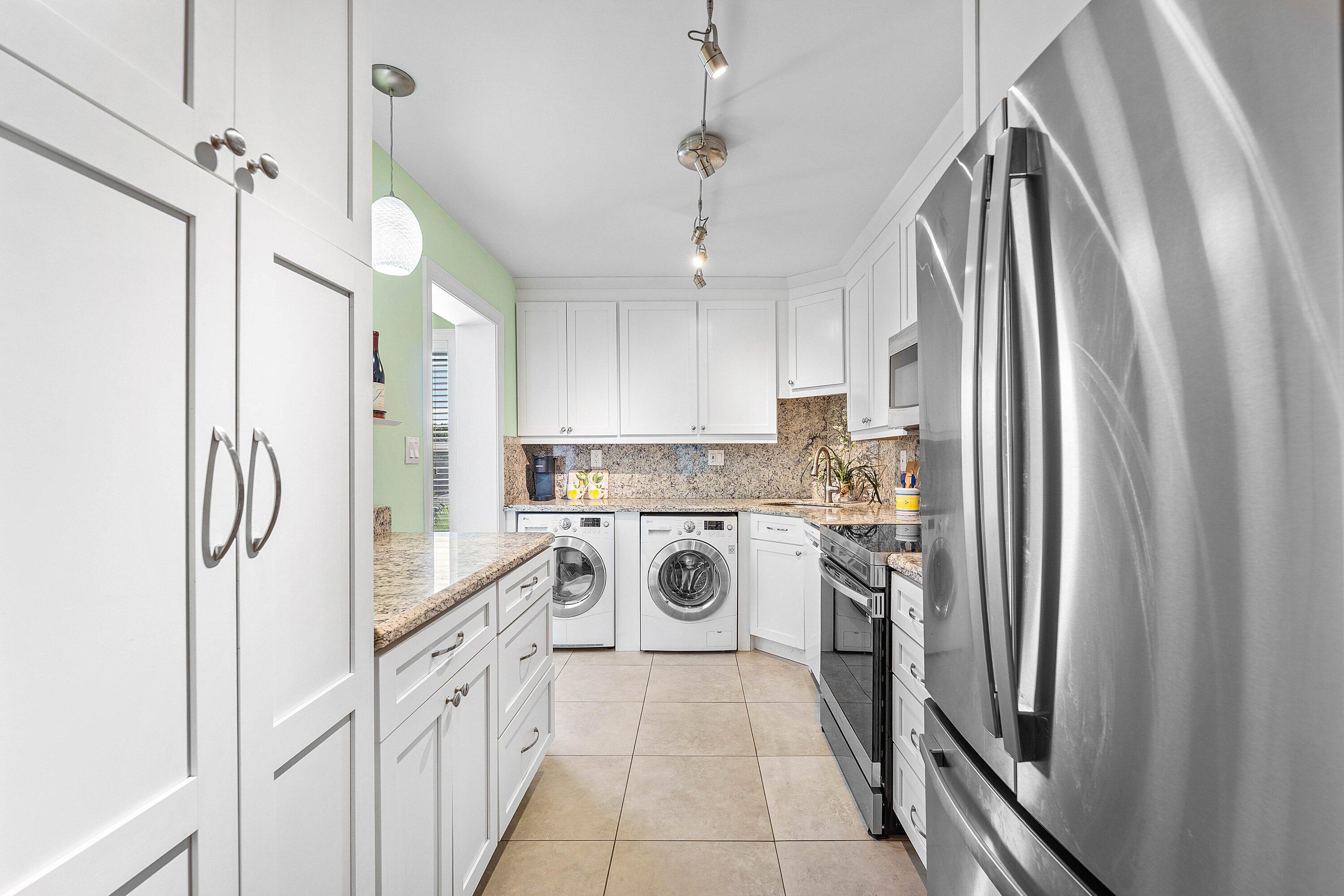 Atrium Condominium - Residential