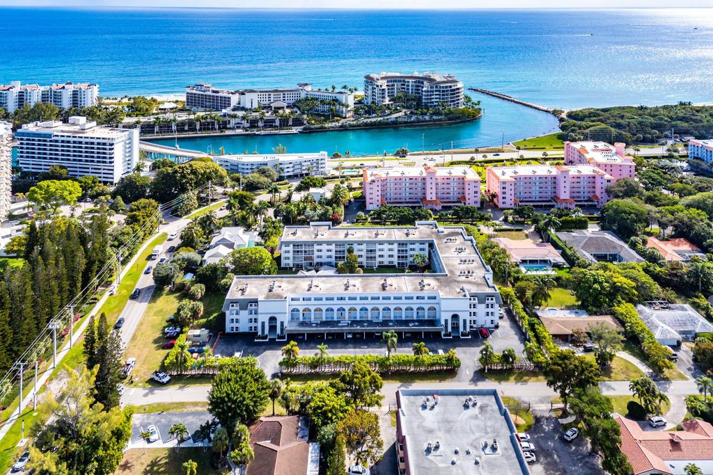 Photo of 800 E Camino Real Real #409, Boca Raton, FL 33432 (MLS # R11161709)