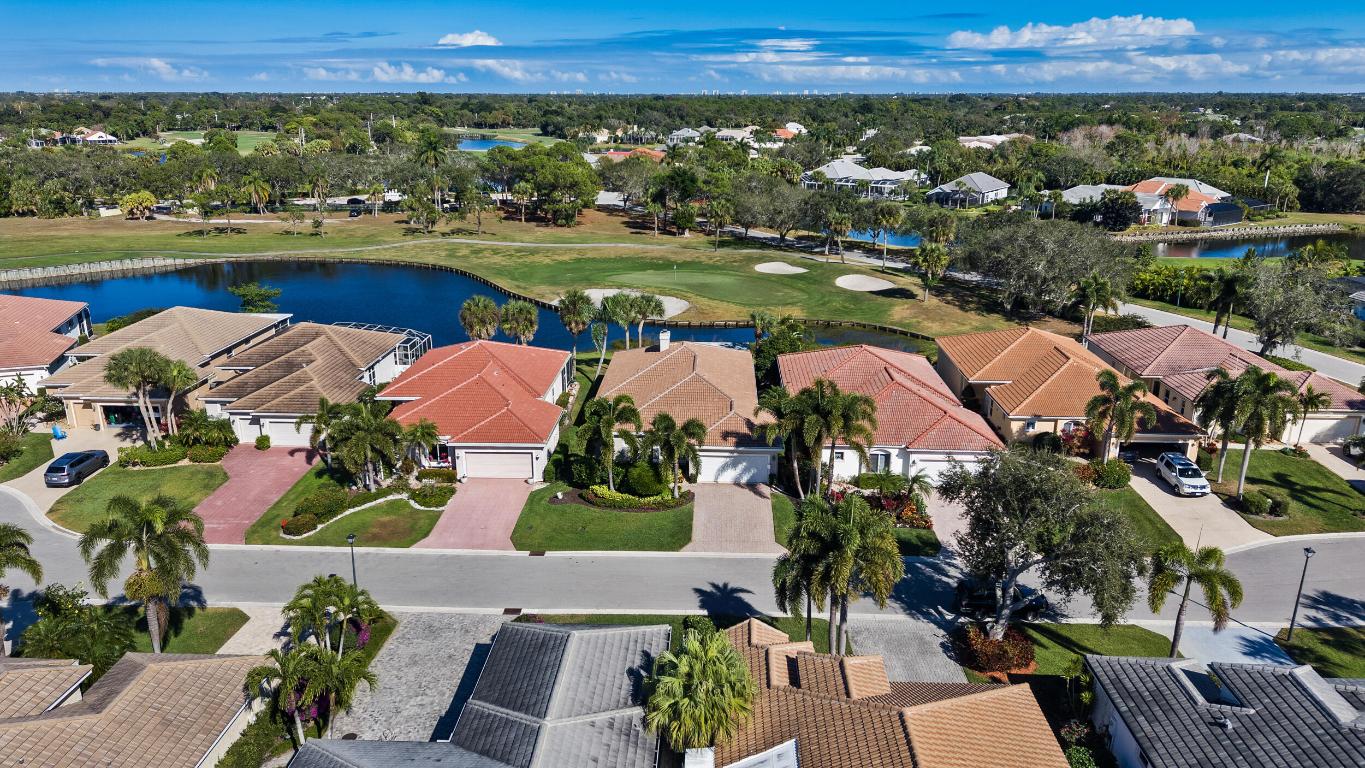 CARRICK GREEN/Ballantrae - Residential