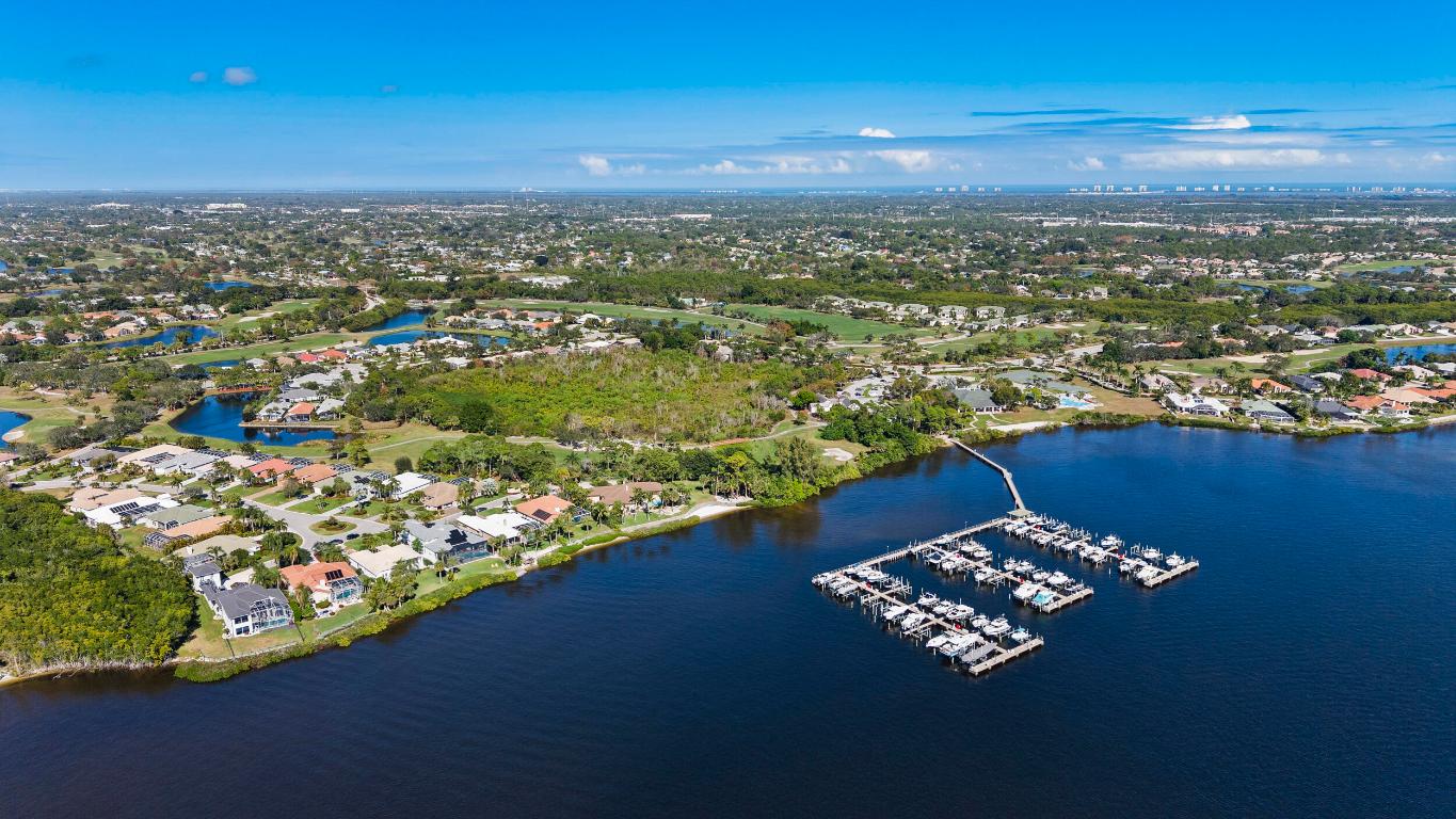 CARRICK GREEN/Ballantrae - Residential